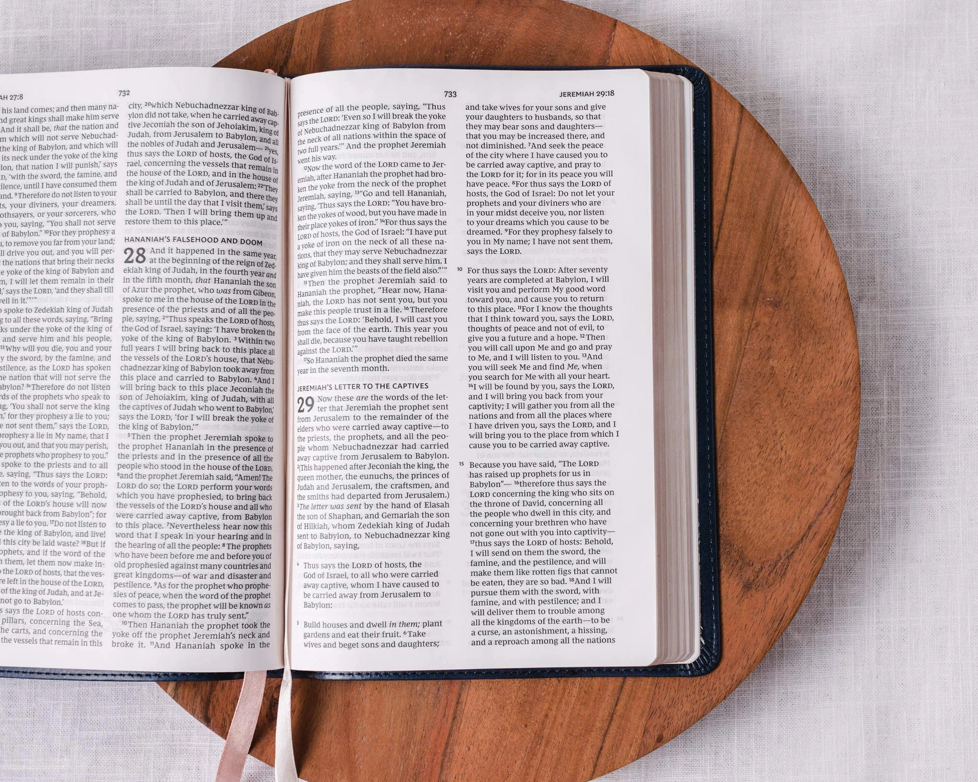 Nkjv, Thinline Bible, Large Print, Leathersoft, Blue, Comfort Print: Holy Bible, New King James Version