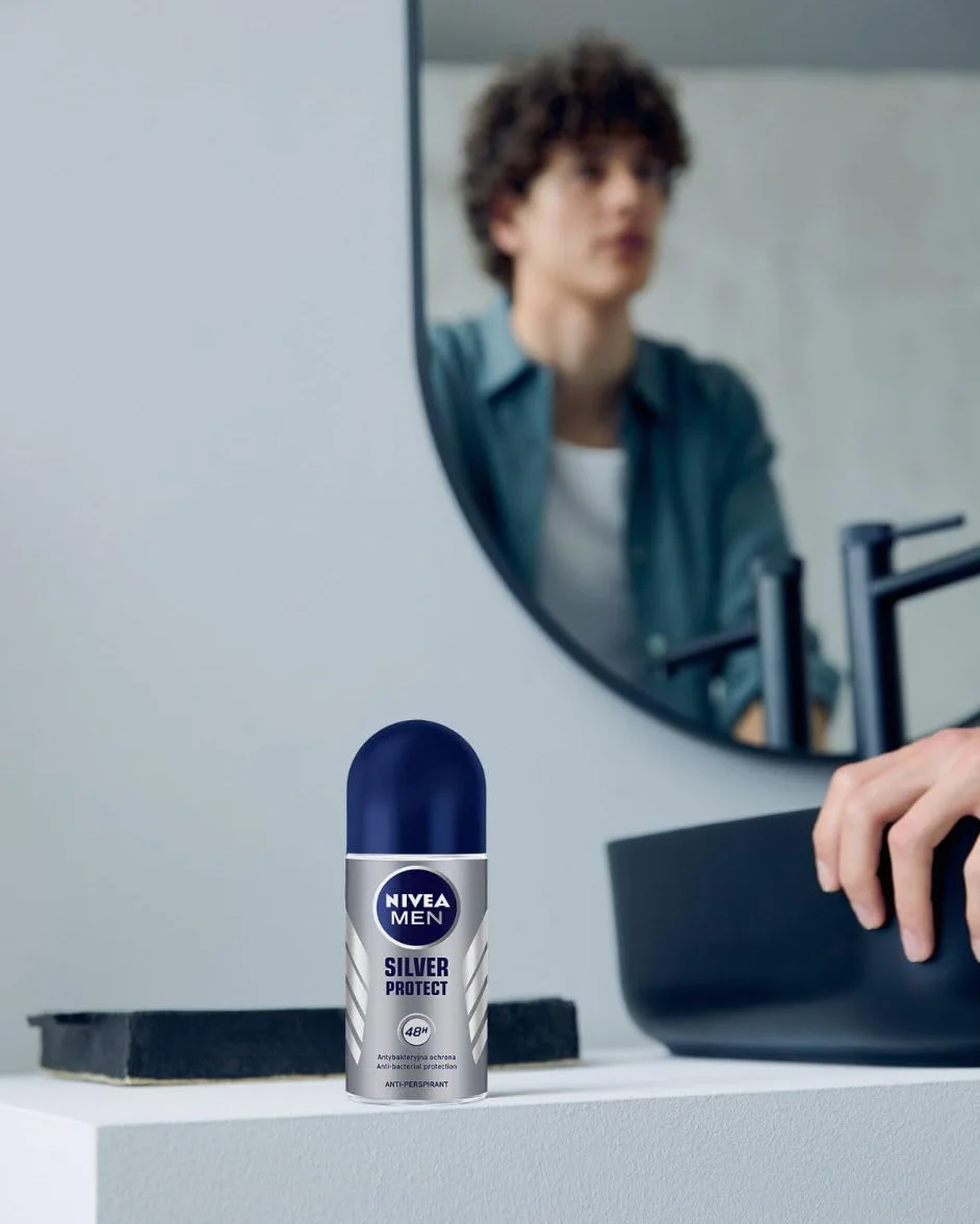 NIVEA MEN Silver Protect 48 H Antybakteryjny antyperspirant w kulce dla mężczyzn 50 ml