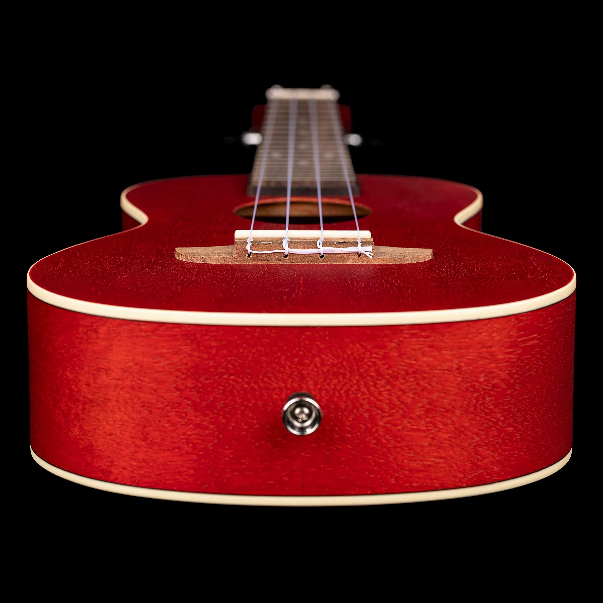 Ortega Guitars Akustyczne Ukulele Koncertowe – Seria Earth – Okoume, Kolor Czerwony (RUFIRE)