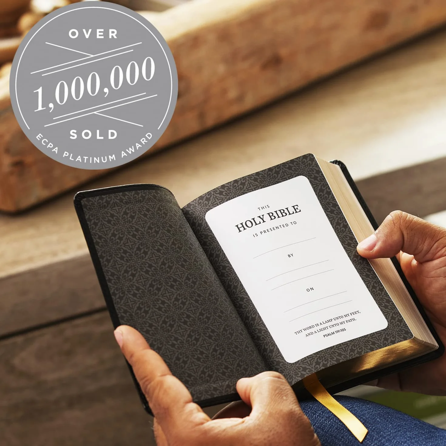 KJV Holy Bible: Compact with 43,000 Cross References, Black Leathersoft with Zipper, Red Letter, Comfort Print: King James Version: Holy Bible, King James Version