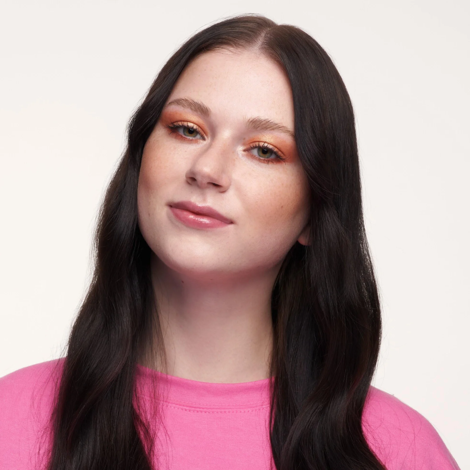 essence baby got bronze sztyft brązujący, naturalny, zroszony (5.5g)