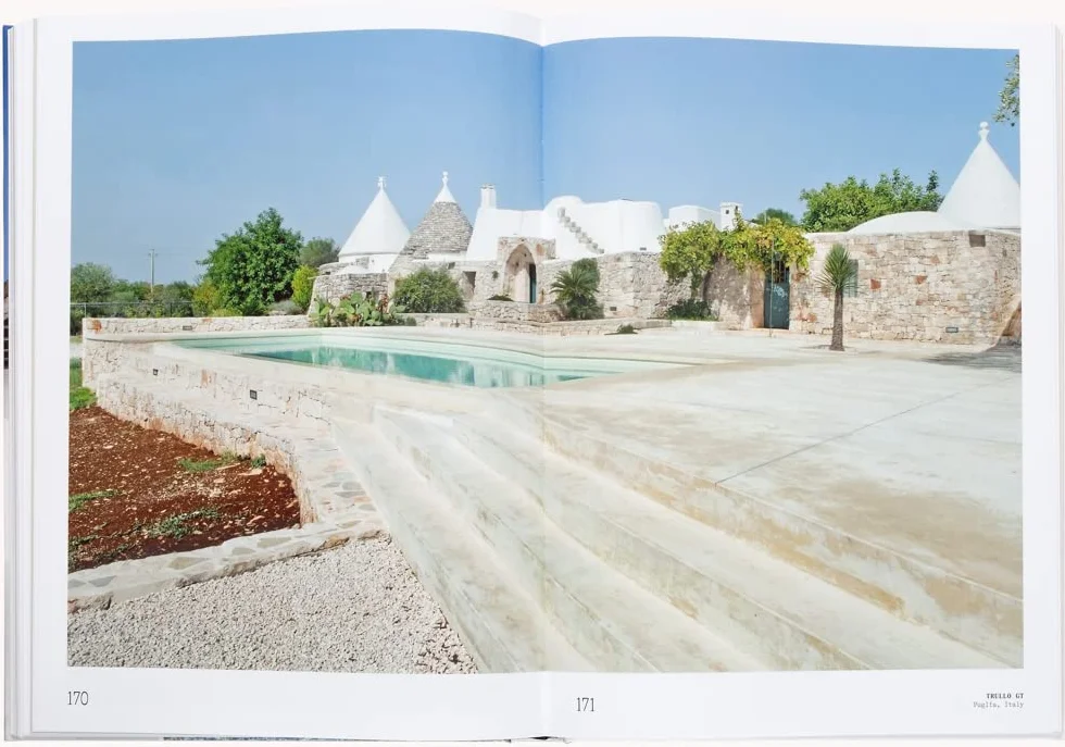The Mediterranean Home: Residential Architecture and Interiors with a Southern Touch