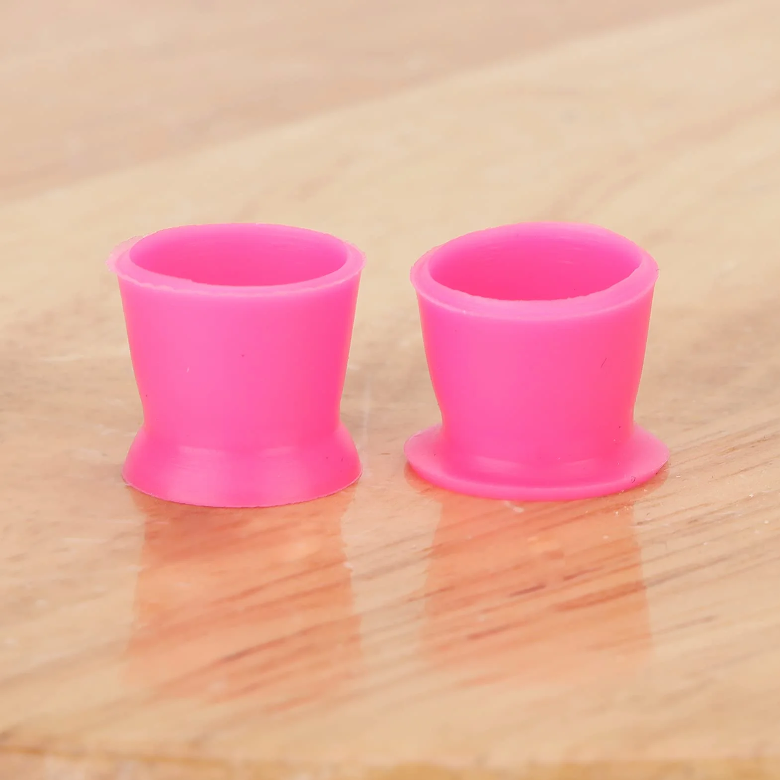 Tattoo Ink Caps Cups - Mixed 300PCS Jednorazowe Nasadki z Atramentem Pigmentowym w 12MM Tattoo Cups Caps Silikonowe Nasadki z Atramentem Pigmentowym do Materiałów Eksploatacyjnych (różowe)