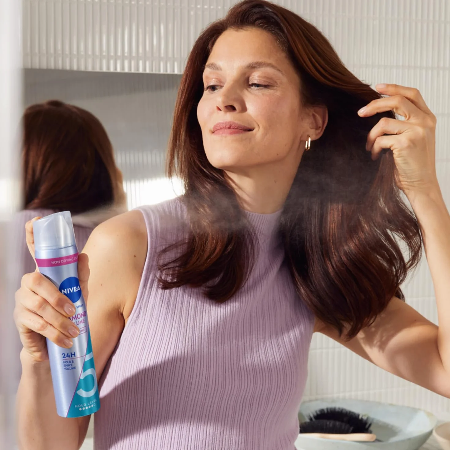 NIVEA Diamond Volume Care Lakier do włosów 250 ml