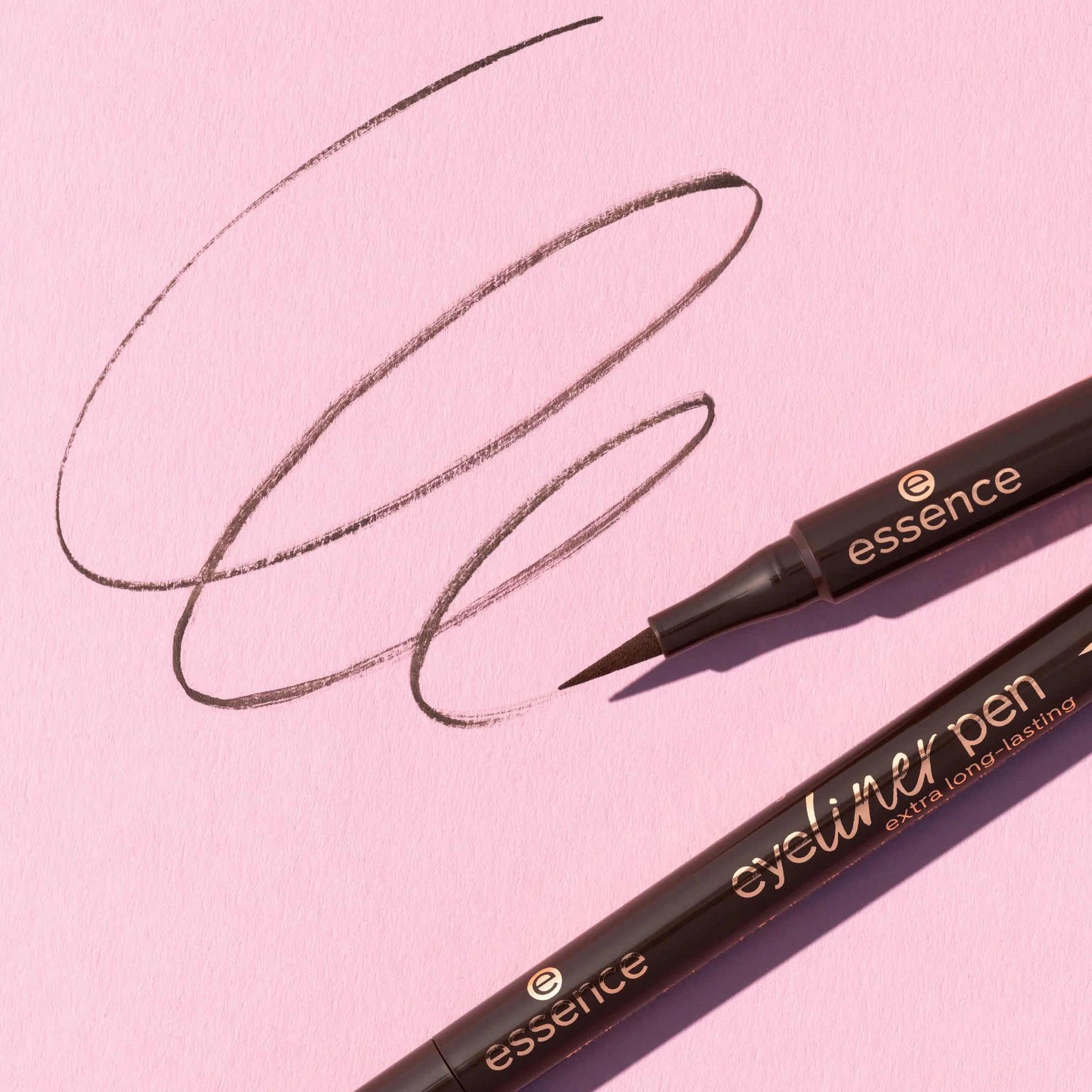 essence Eyeliner we flamastrze eyeliner pen extra long-lasting, długotrwały, konturowanie, intensywny kolor (1ml)