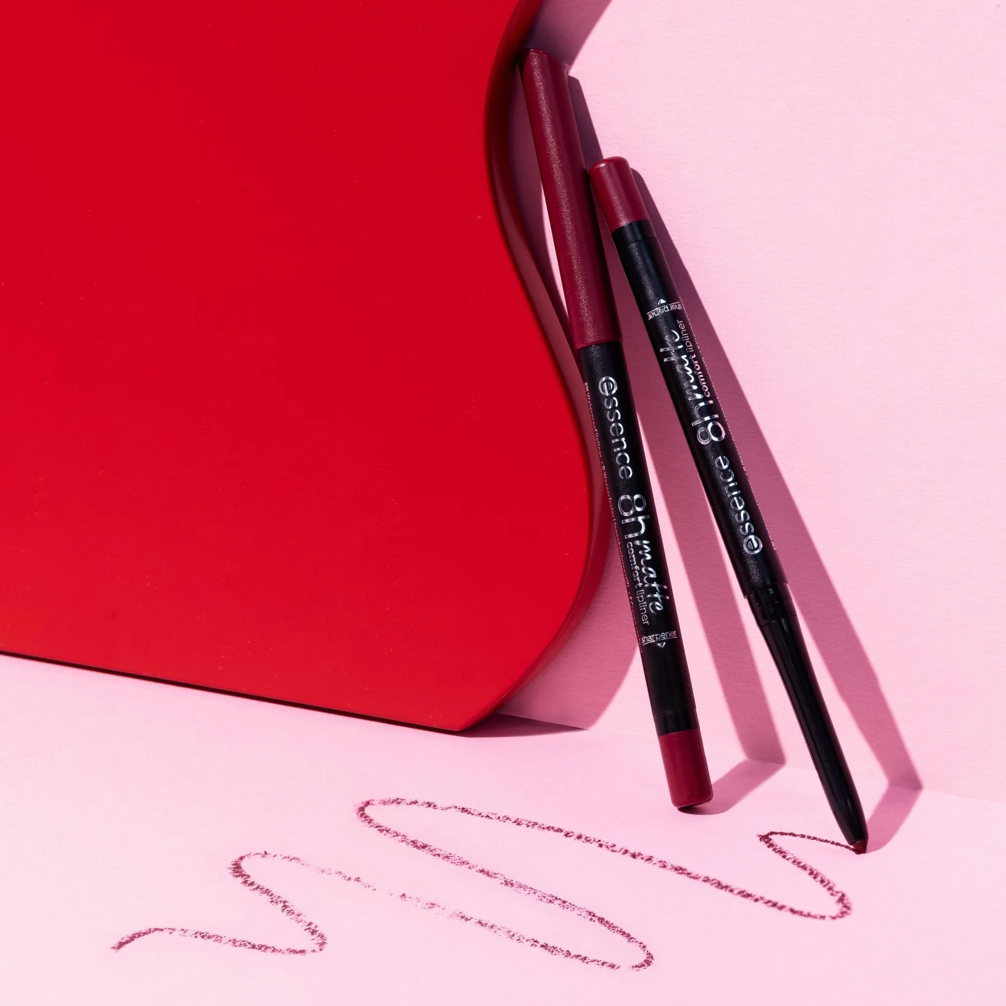 Essence 8h kredka do ust MATTE comfort, długotrwały, matowy (0.3g)