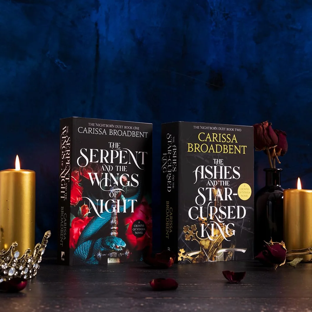 The Serpent and the Wings of Night: Discover the stunning first book in the bestselling romantasy series Crowns of Nyaxia: 1