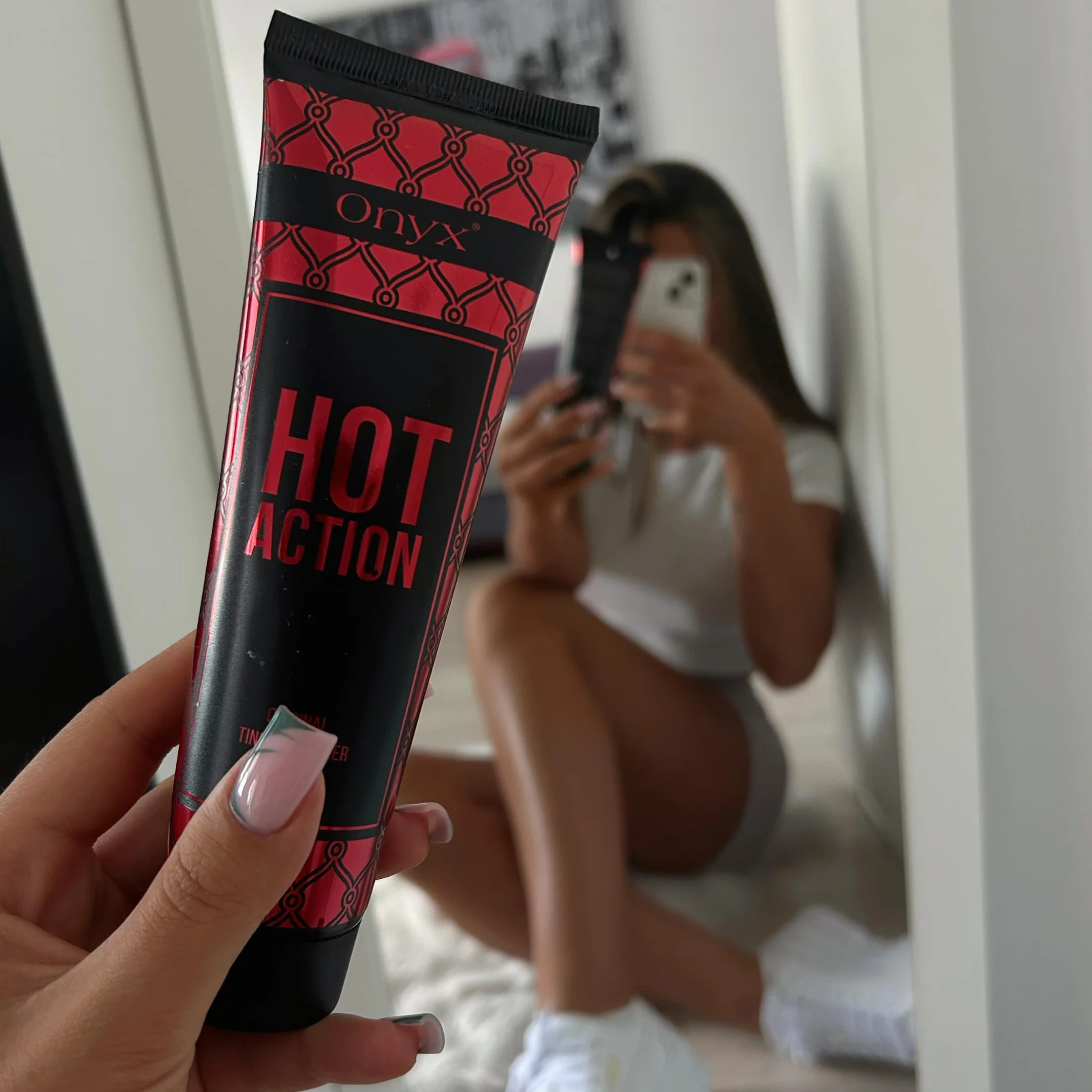 Onyx Hot Action - Zaawansowany Bronzer Rozgrzewający z Efektem Tingle Natychmiastowe Działanie Idealny do Trudno Opalających się Części Ciała