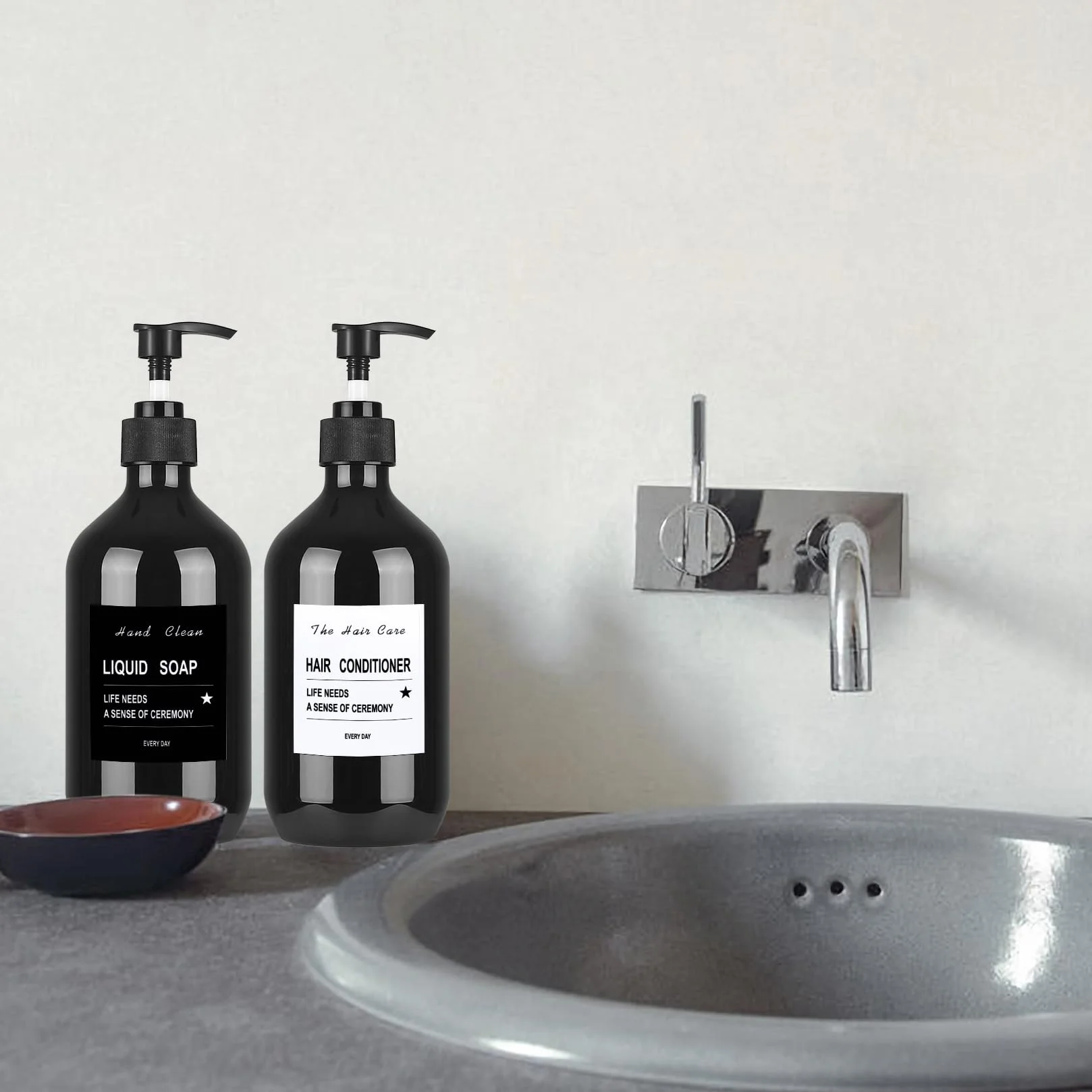 Zestaw 4 Sztuk Pusty Pojemnik na Szampon, 500 ml Dozownik do Mydła, Plastikowe Butelki z Dozownikiem Pompkowym na Balsam do Ciała dla Mydła Płynnego, Szampon, Odżywka, Żel pod Prysznic
