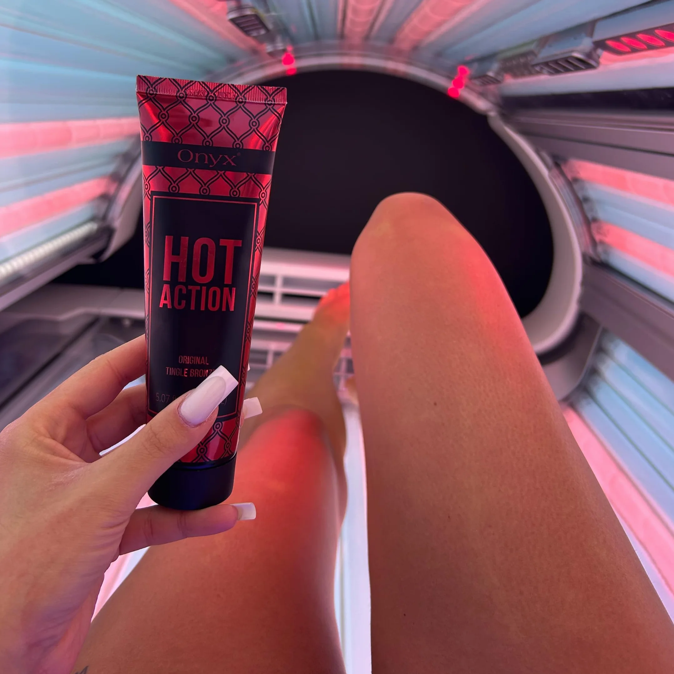 Onyx Hot Action - Zaawansowany Bronzer Rozgrzewający z Efektem Tingle Natychmiastowe Działanie Idealny do Trudno Opalających się Części Ciała