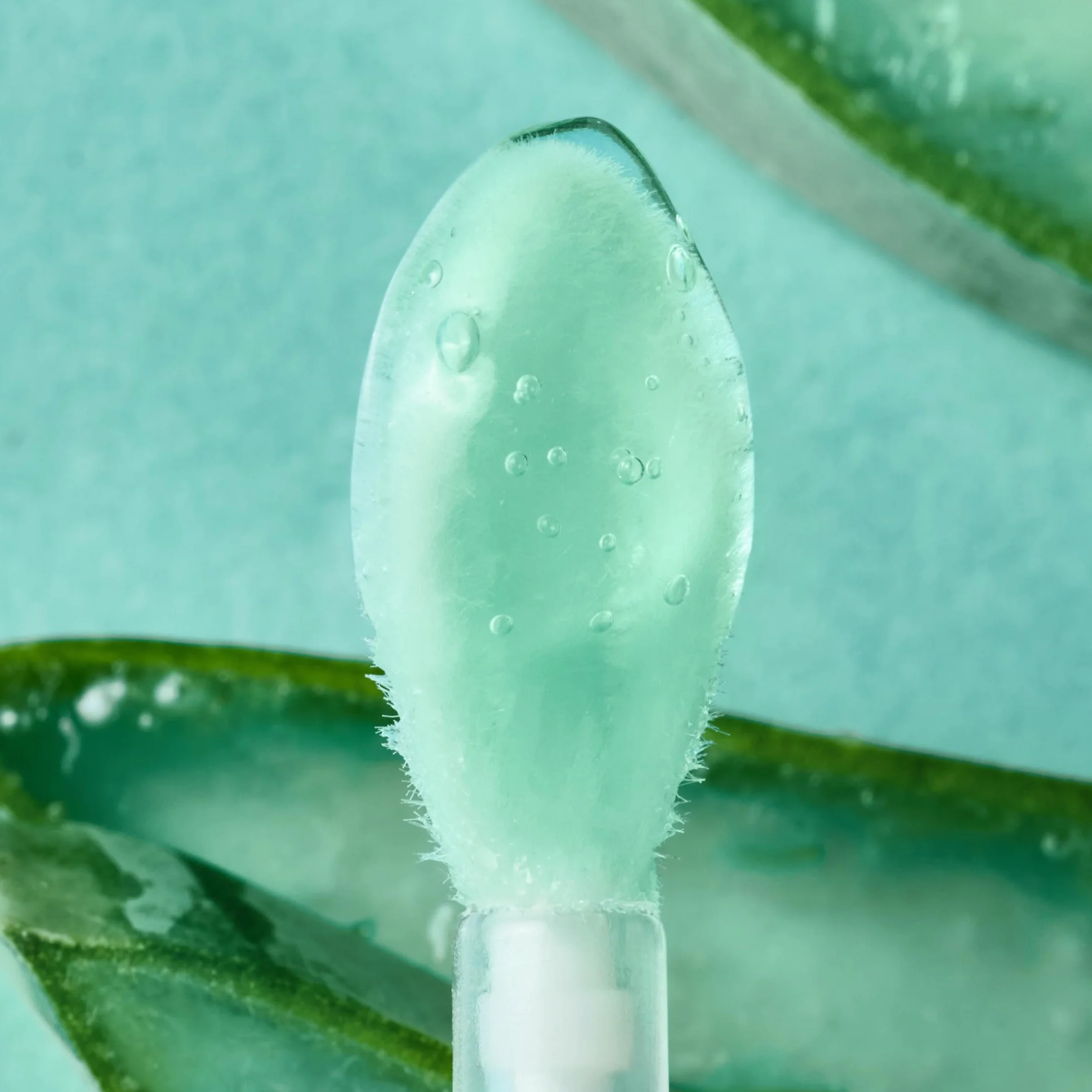 essence Baza pod cienie do powiek Jelly Grip, długotrwały podkład, intensywny kolor (4ml)