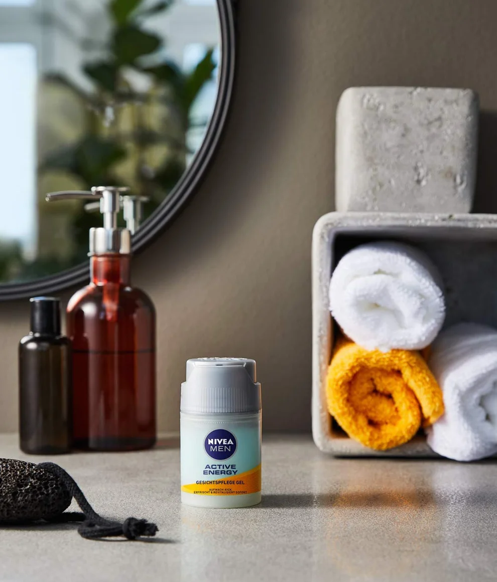 NIVEA MEN Active Energy Odświeżający żel-krem do twarzy dla mężczyzn z kofeiną i guaraną, 50 ml