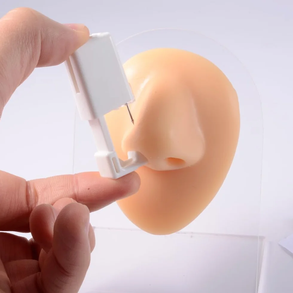 AVYRING Zestaw do piercingu nosa pistolet z kolczykami 20G jednorazowy