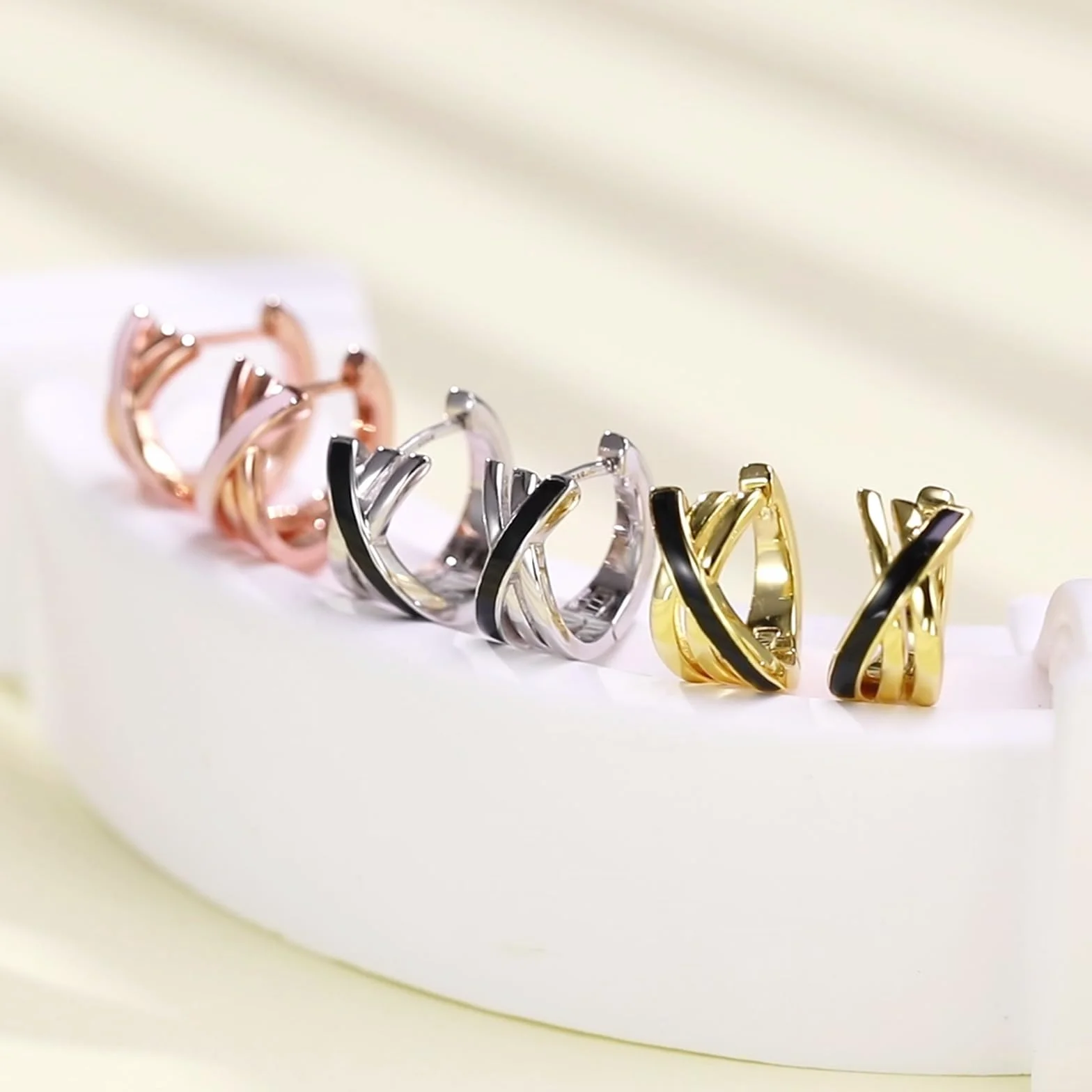 Creole srebro 925 czarne w X unisex minimalistyczne kolczyki dla mężczyzn kobiet
