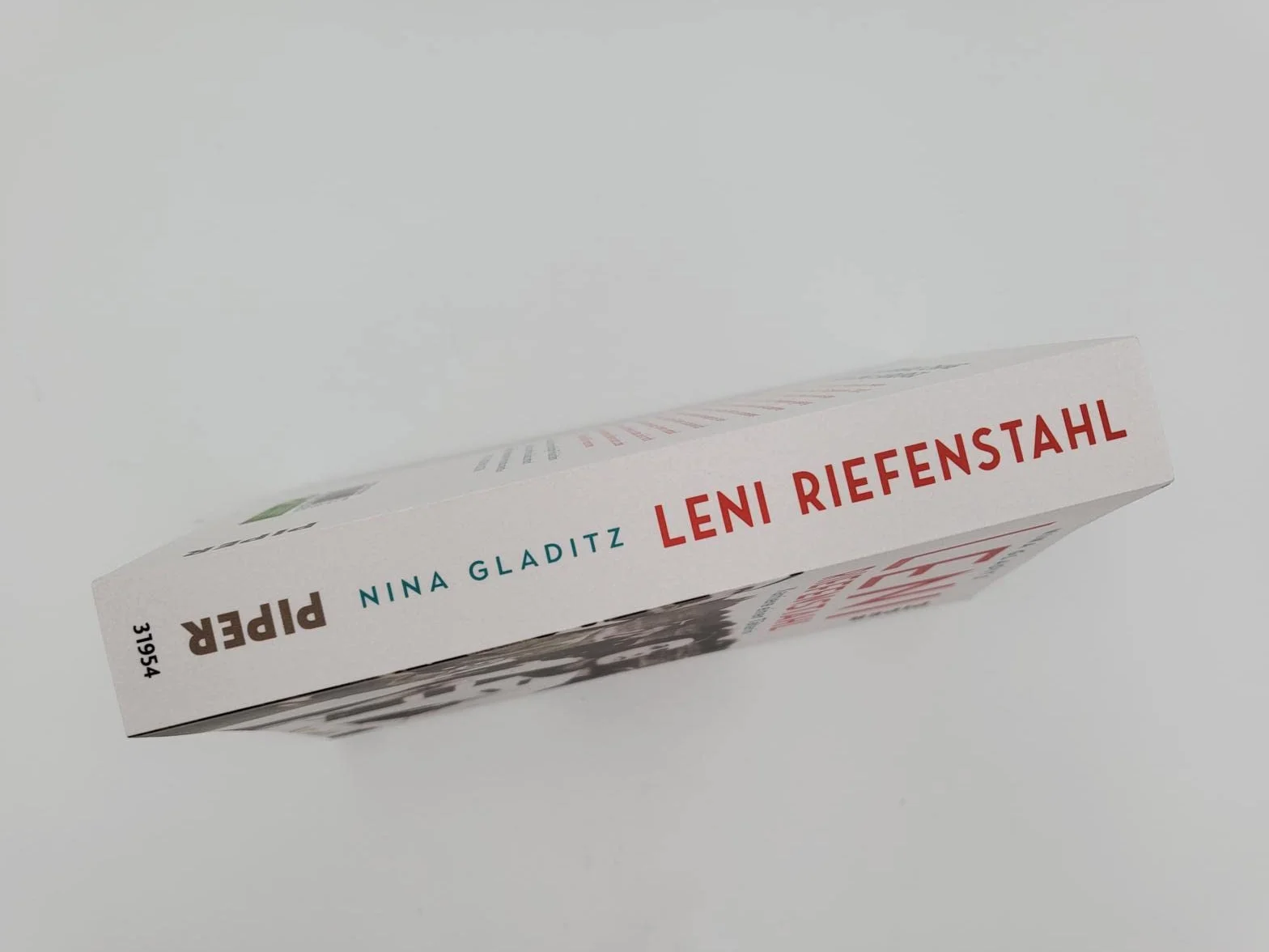 Leni Riefenstahl: Karriere einer Täterin