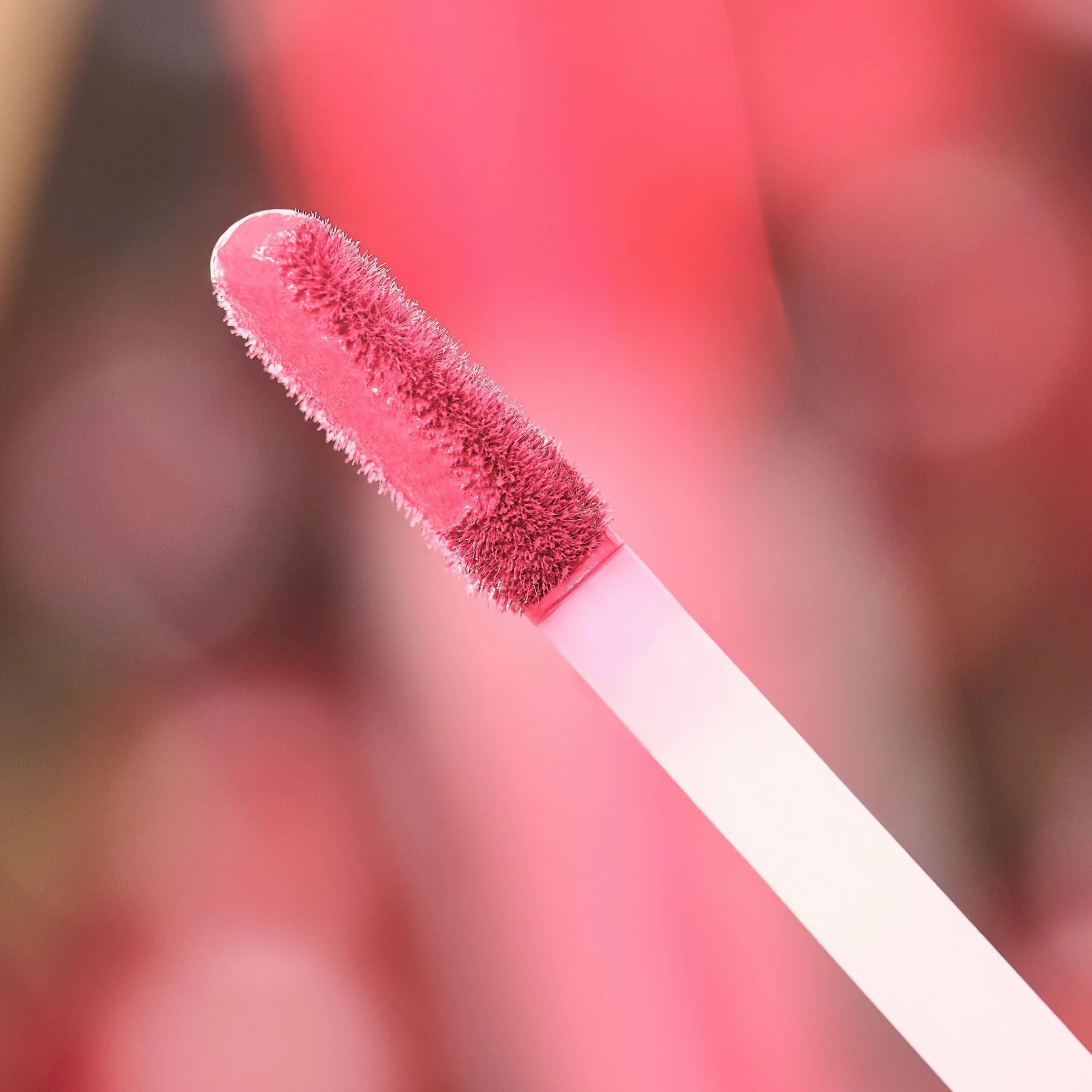 Essence Matowa pomadka w płynie SO CHERRY 4ml