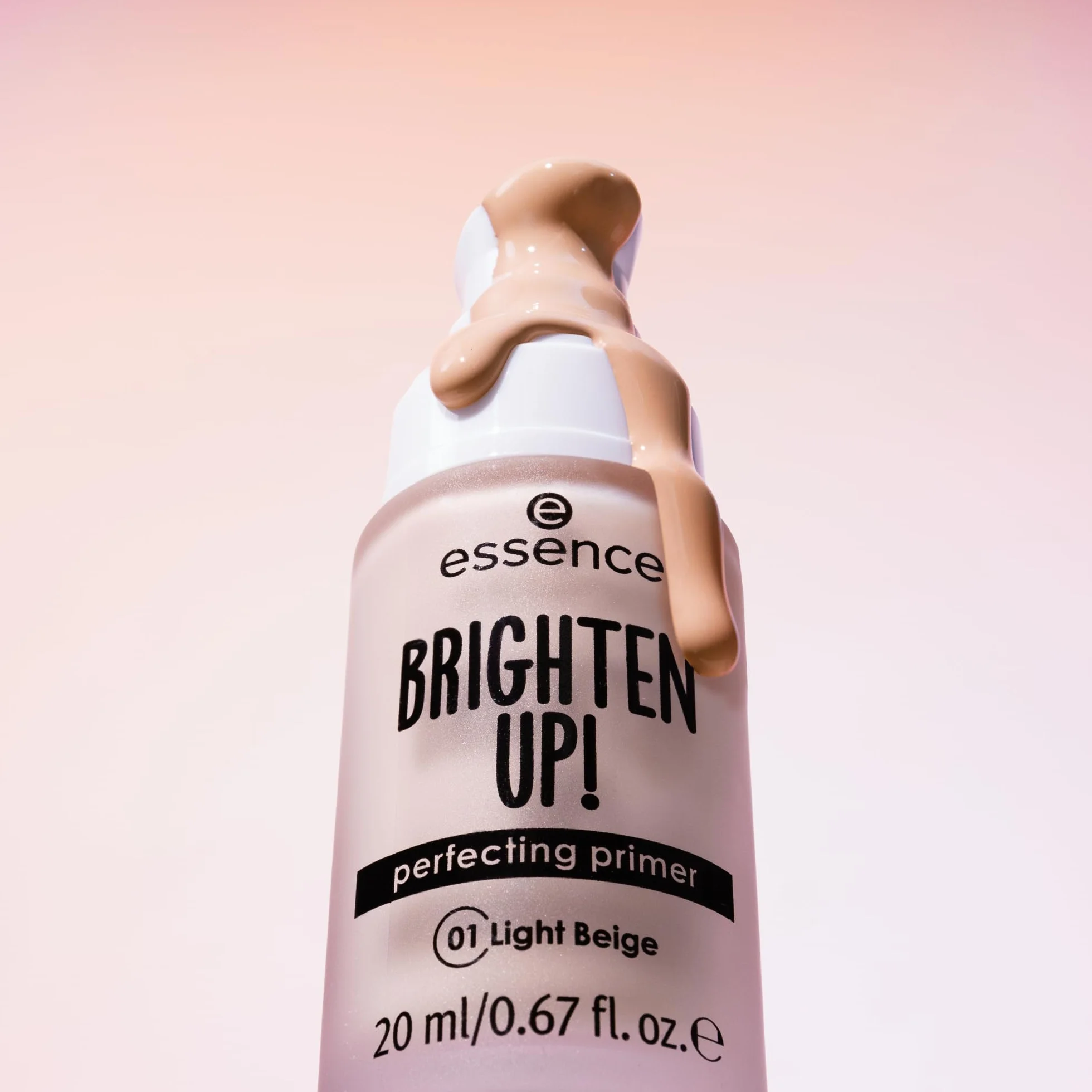 essence Brighten Up! Baza pod makijaż, Primer, 20ml
