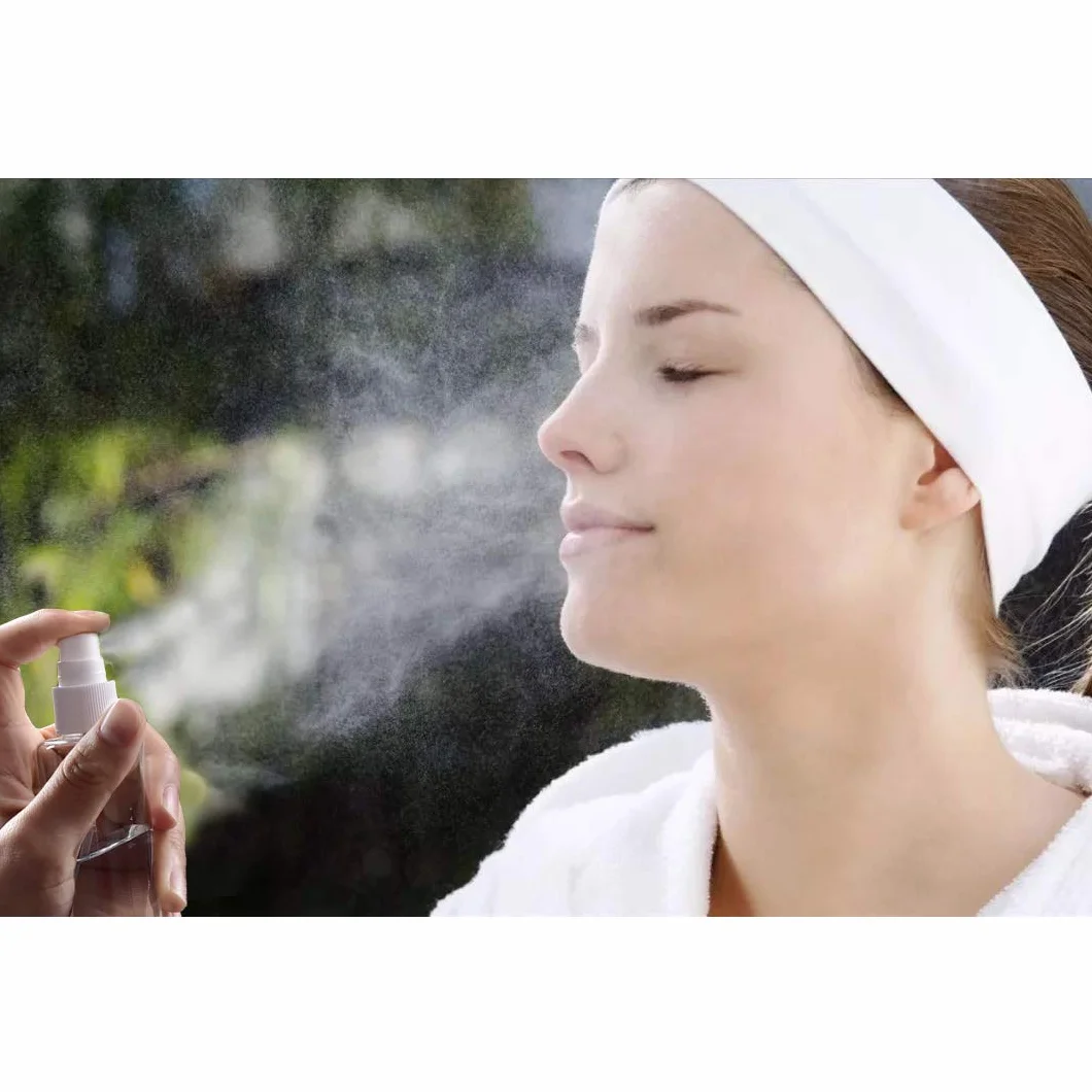 ILLUVA Mała butelka z rozpylaczem 100 ml, atomizer pusta, rozpylacz perfum, przenośny zestaw butelek podróżnych, z lejkiem, atomizerem (4 x 100 ml)