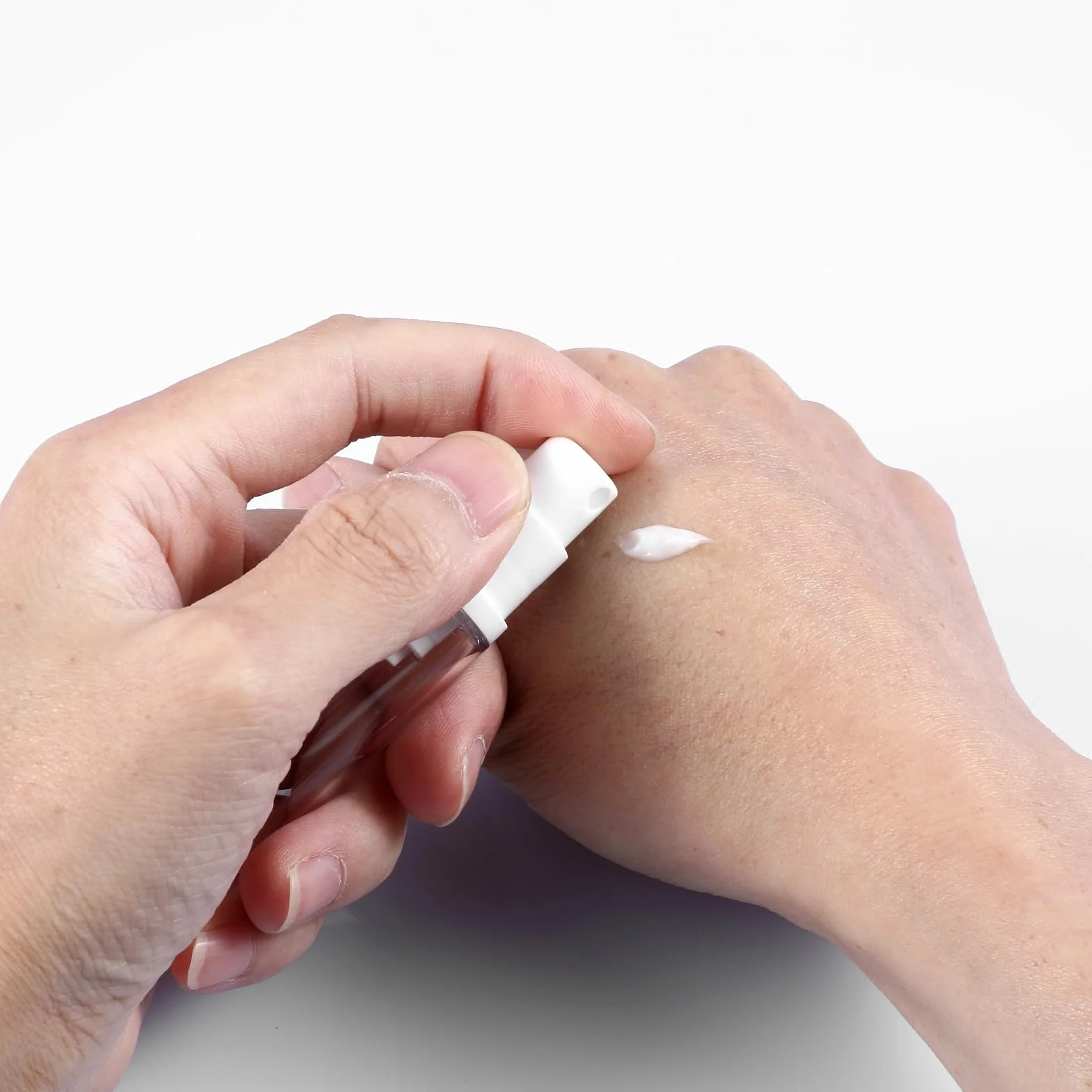 4 sztuki pustego pompkowca bez powietrza, mała pompkowa butelka pusta, butelka podróżna do podawania, przenośny pompkowy 10ml, próżniowy pojemnik na kosmetyki, butelka podróżna do napełnienia, mała
