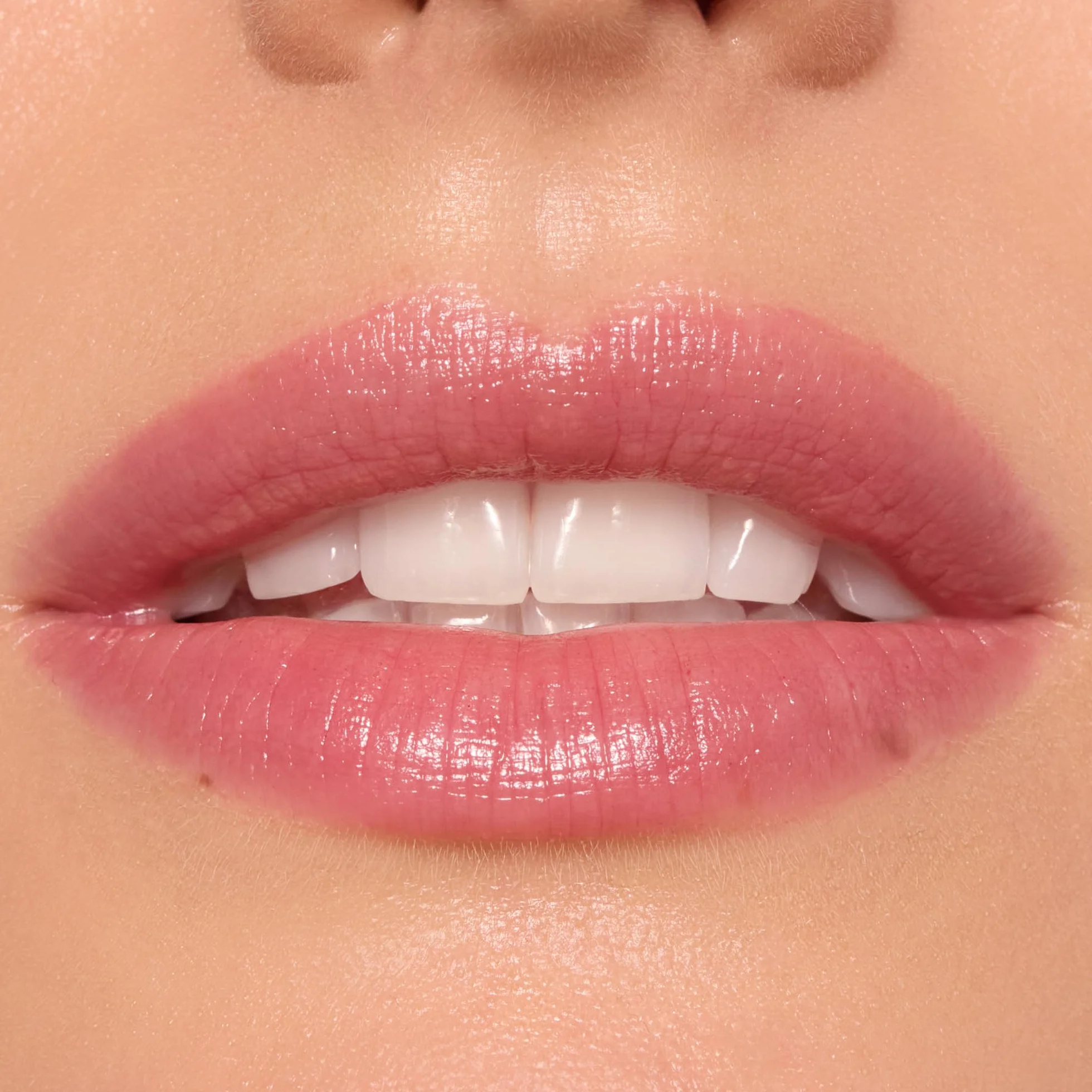 Catrice Balsam do ust Care In Colours 3g nawilżający błyszczący