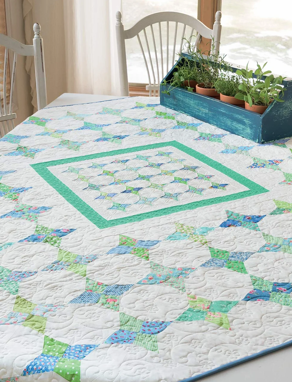Perfectly Pretty Patchwork: Classic Quilts, Pillows, Pincushions & More