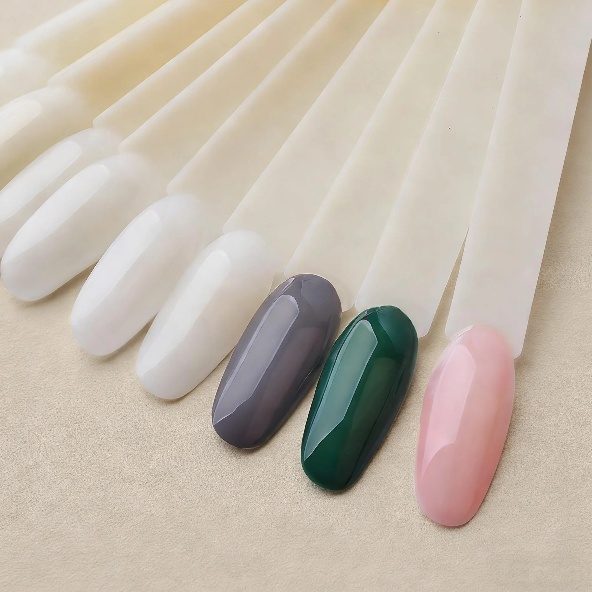 50 Sztuk Wentylowe Palety do Paznokci, z Karabińczykiem - Paleta Kolorów Lakieru, Narzędzia do Ćwiczenia Manicure, Wystawka do Salonu i DIY (01)