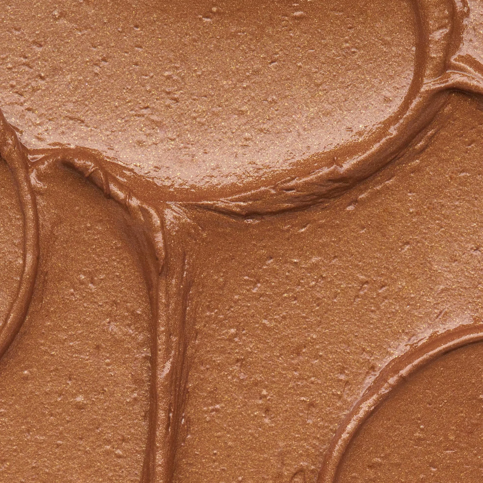 essence Połyskujący bronzer BABY GOT BRONZE, natychmiastowy wynik, naturalny, mieniący się (5.5g)