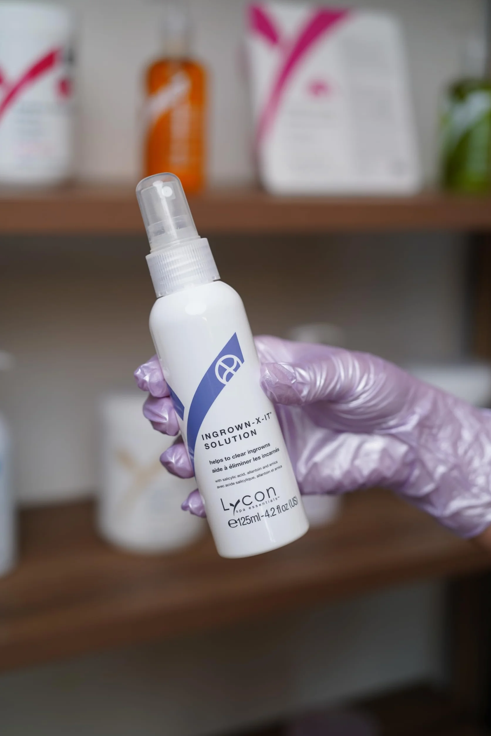 Lycon Ingrown-X-It Solution, lekki serum do wrastających włosów w sprayu, łagodzi po woskowaniu i goleniu, 120 ml