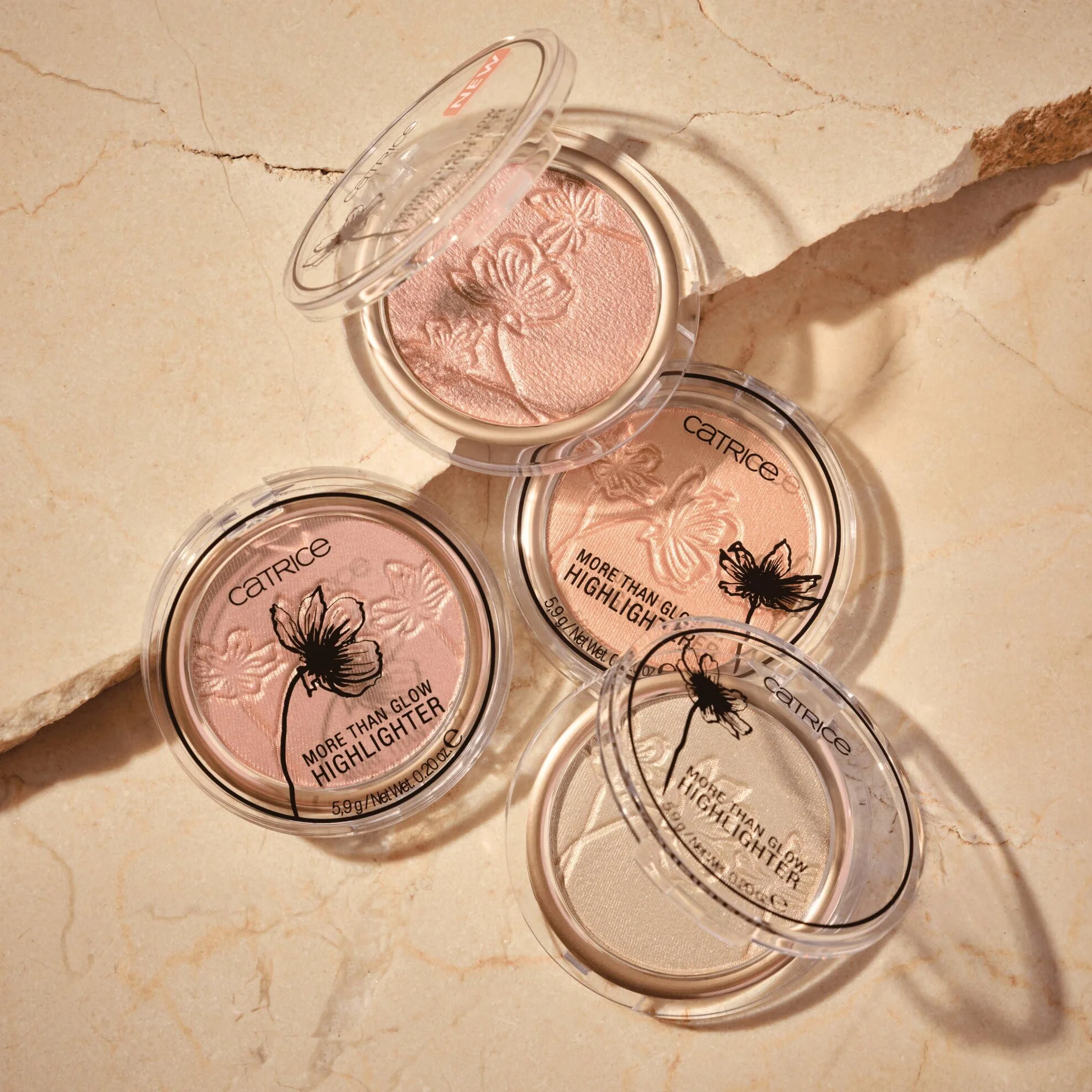 Catrice Puder rozświetlający More Than Glow 5.9g