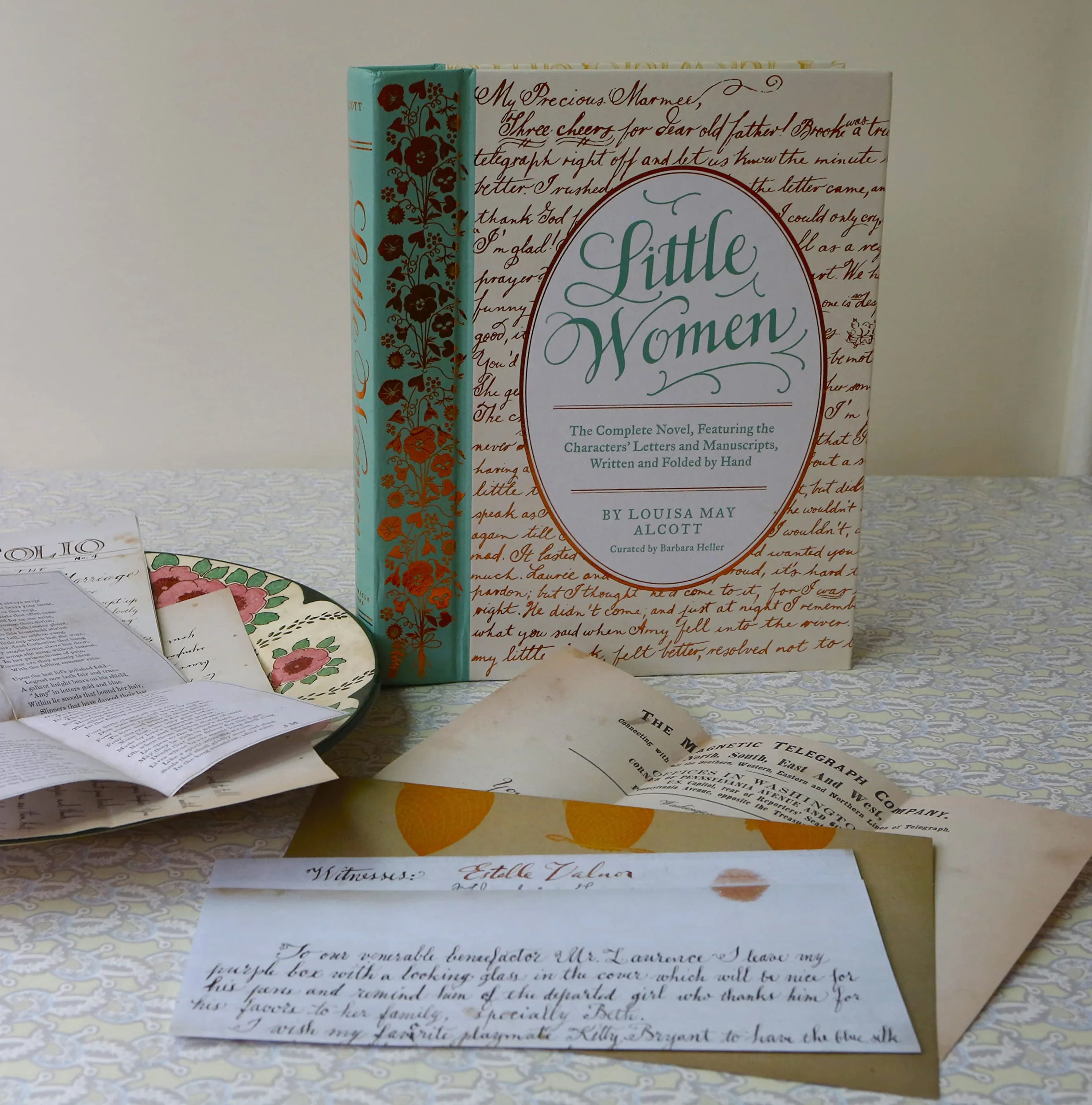 Little Women: The Complete Novel, Featuring the Characters' Letters and Manuscripts, Written and Folded by Hand