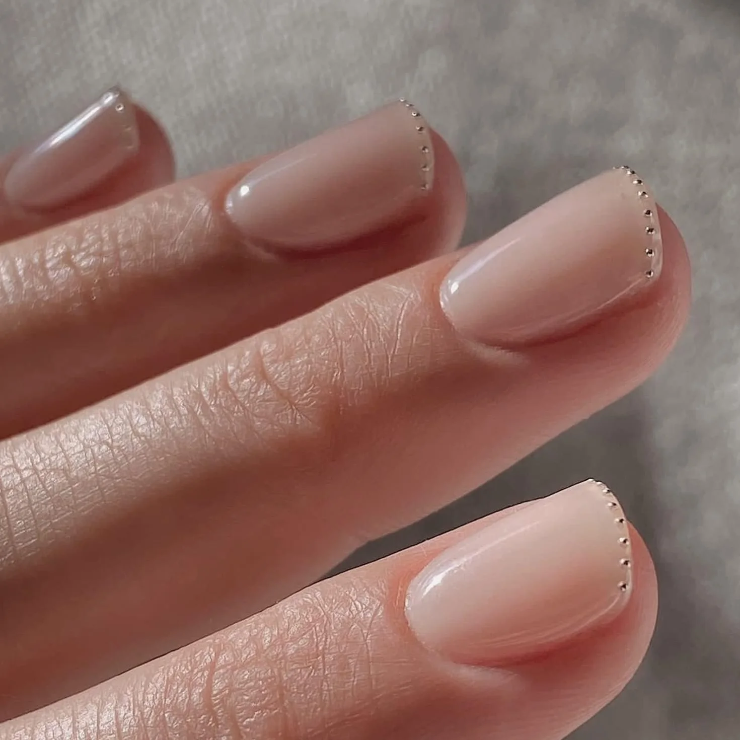 Vishine Sheer Nude różowy żelowy lakier do paznokci, 1 szt. 8 ml, żelowy naturalny różowy półprzezroczysty kolor, utwardzany światłem UV, żel do paznokci do Nail Art DIY, francuski manicure w domu