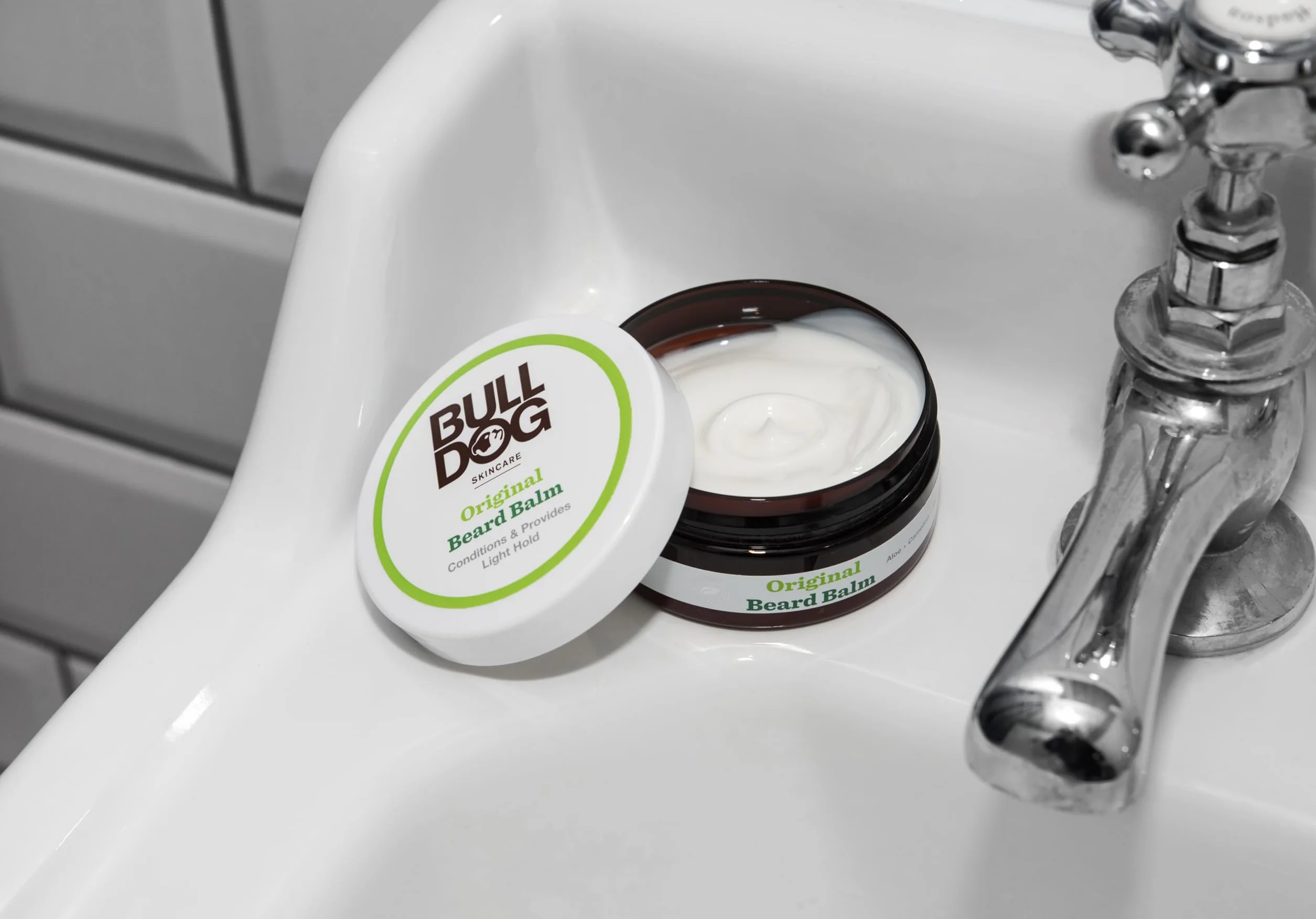 Bulldog Skincare Balsam do brody 75 ml z aloesem i olejem kamelinowym