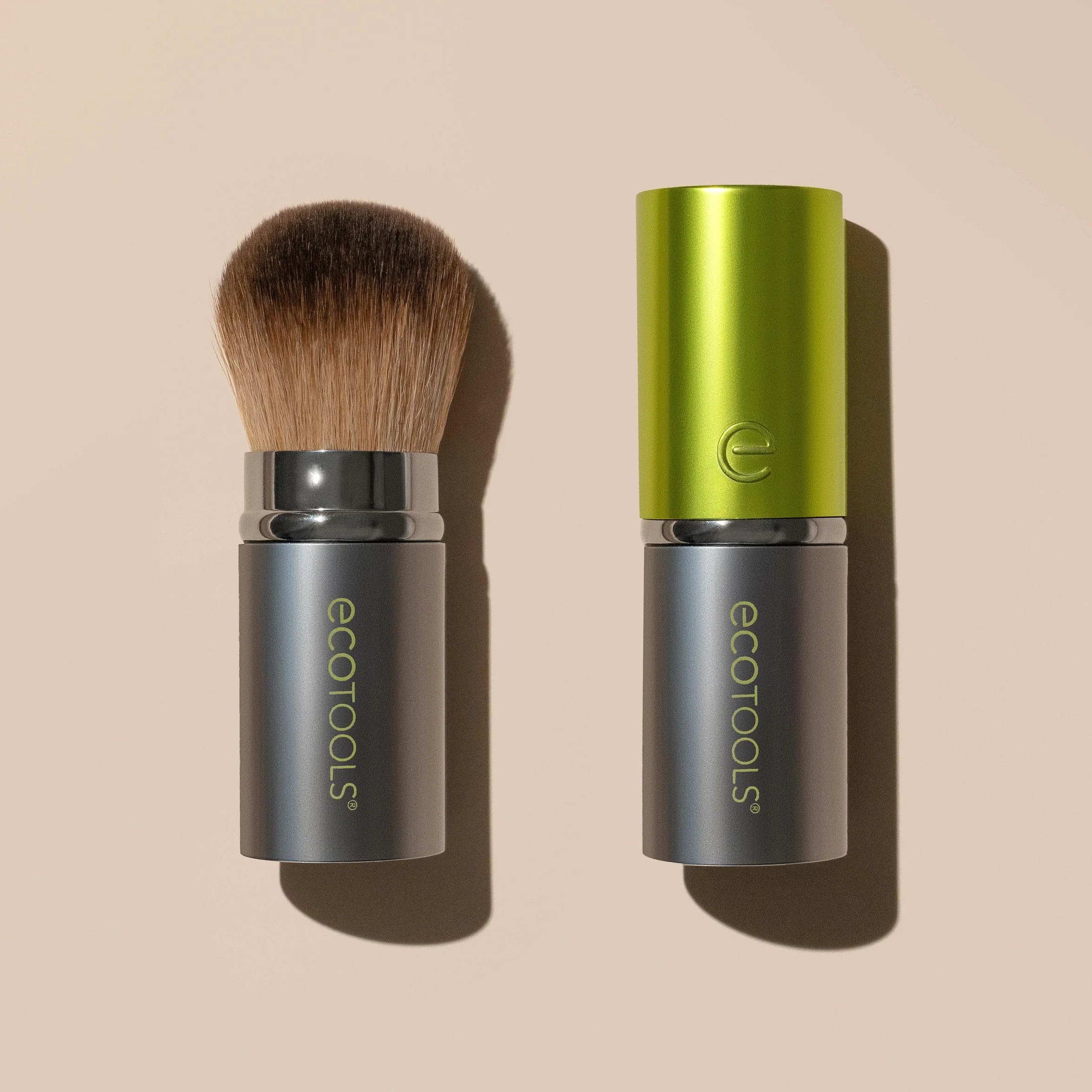 EcoTools Wysuwany pędzel do twarzy – Multiligual