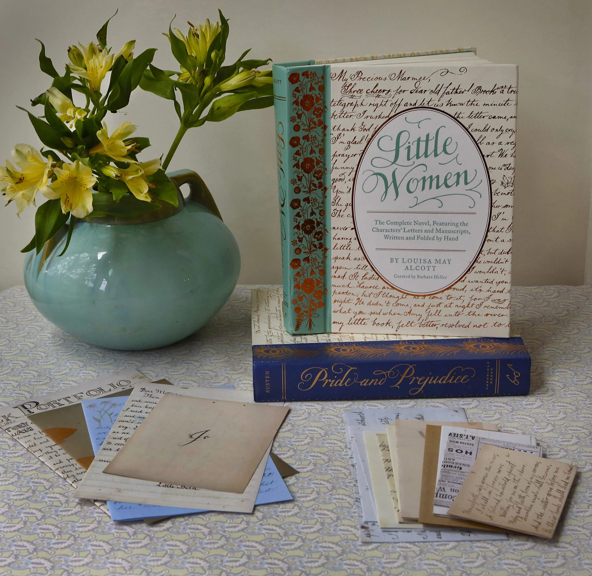 Little Women: The Complete Novel, Featuring the Characters' Letters and Manuscripts, Written and Folded by Hand