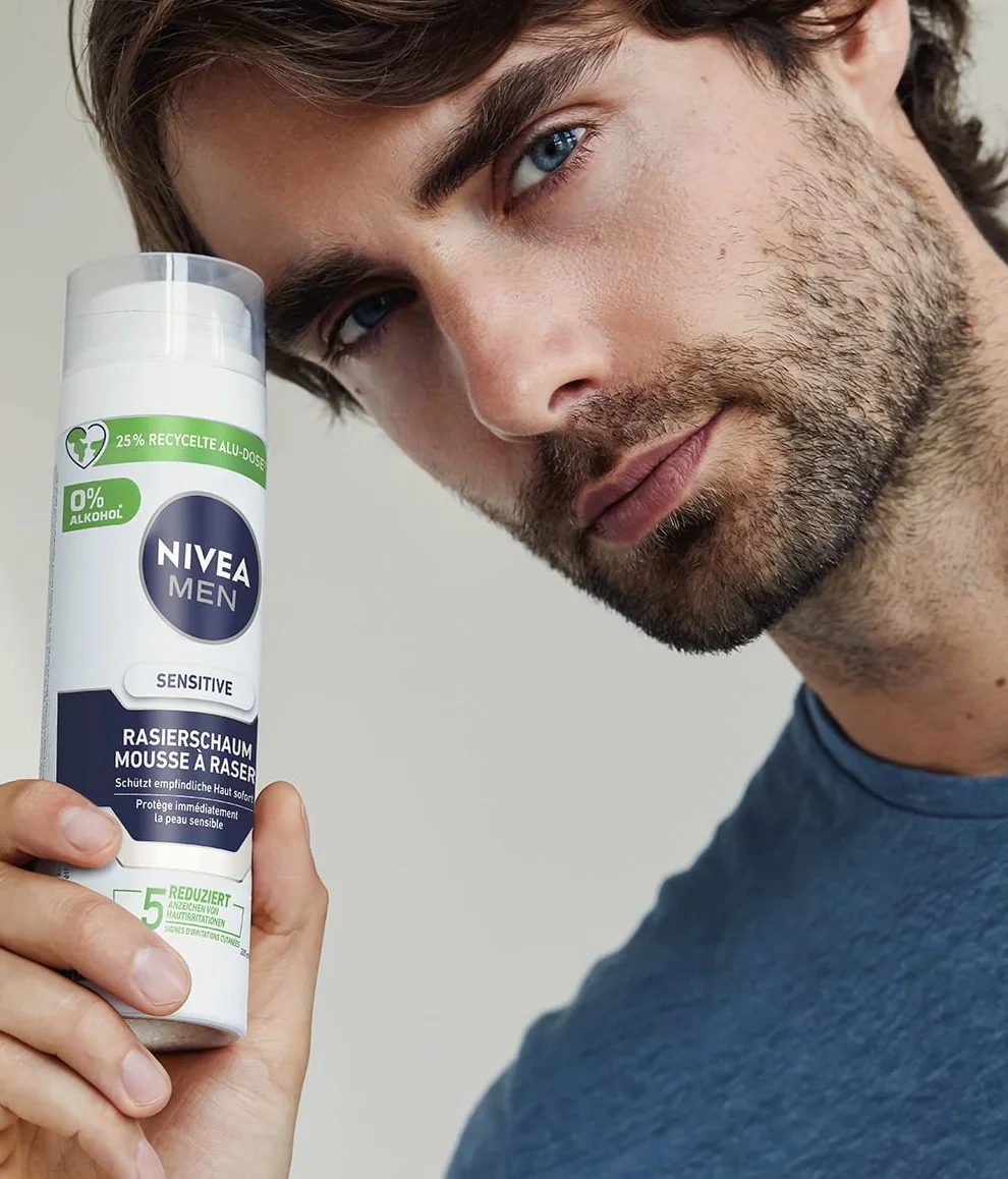 NIVEA MEN Sensitive Shaving Foam