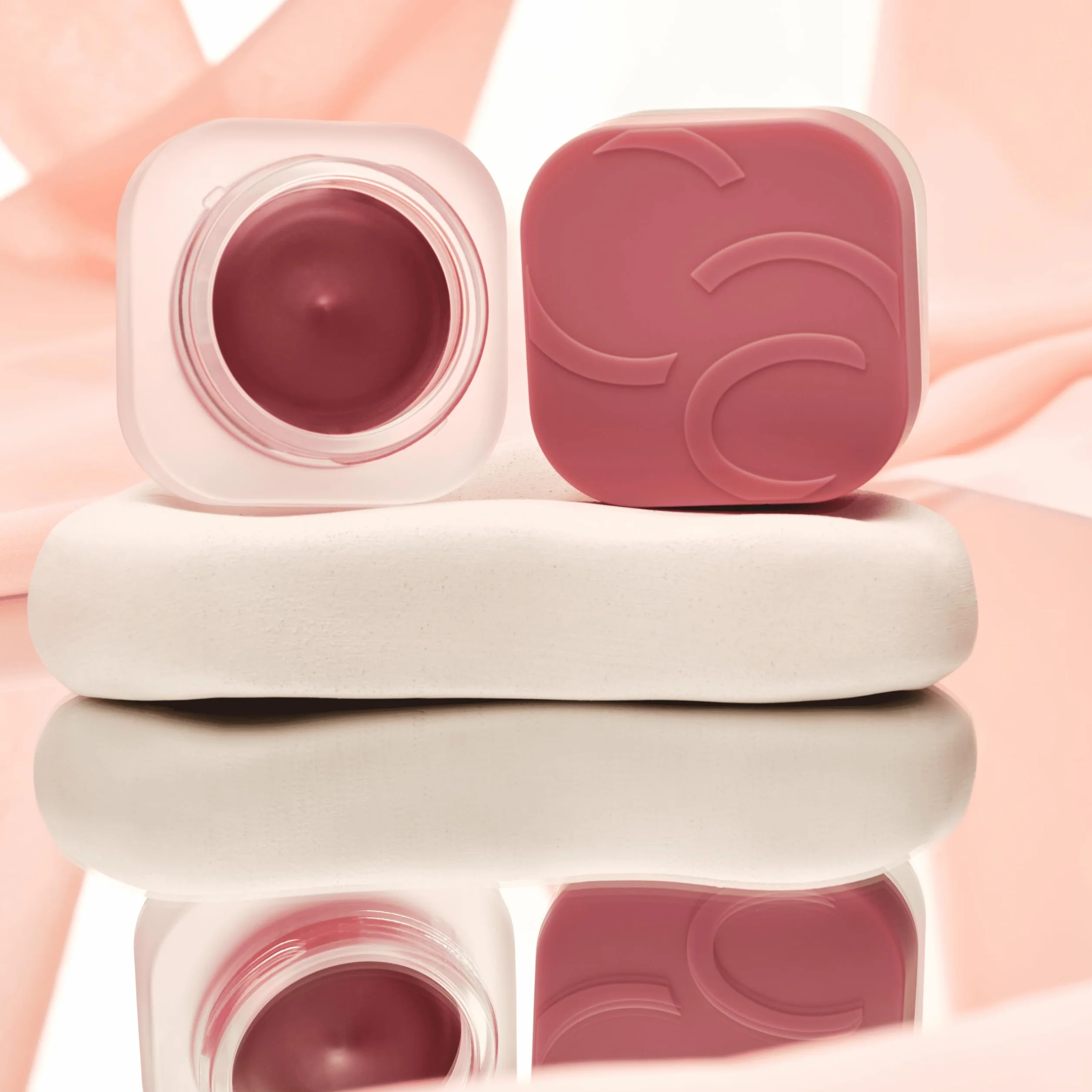 Catrice Velvet Pudding Blurring Blush, długotrwały, natychmiastowy efekt, ultra pigmentowany, matowy (5 g)