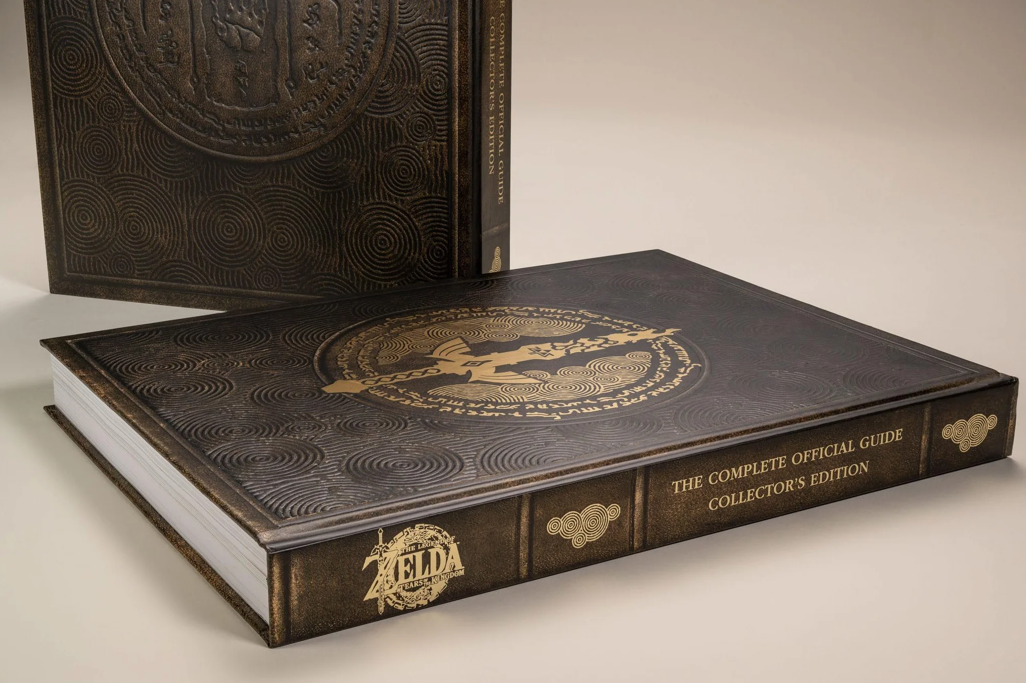 The Legend of Zelda: Tears of the Kingdom: The Complete Official Guide - Collector's Edition