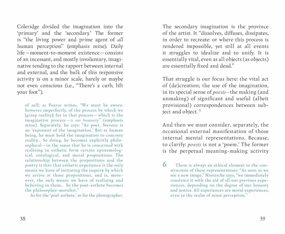 To Photograph Is to Learn How to Die: An Essay with Digressions /anglais