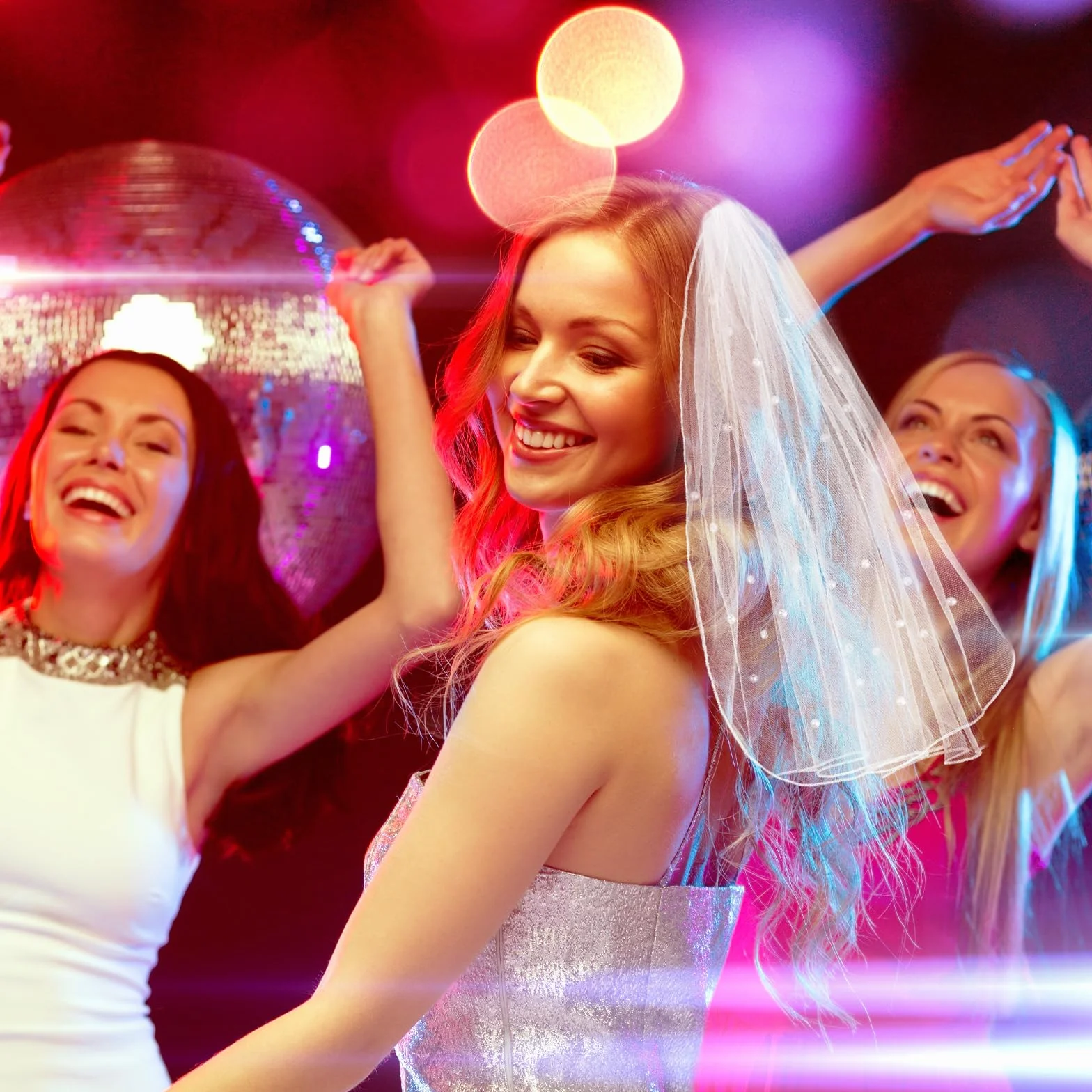 Teaaha Welon ślubny dla kobiet, welon panieński, biały, krótki welon ślubny z grzebieniem, 1 poziom, kryształ górski, elegancka tiulowa warstwa, spinka do włosów dla kobiet i dziewcząt, 38 cm