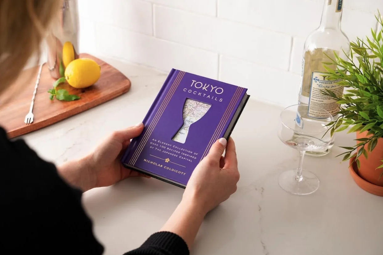 Tokyo Cocktails: An Elegant Collection of Over 100 Recipes Inspired by the Eastern Capital