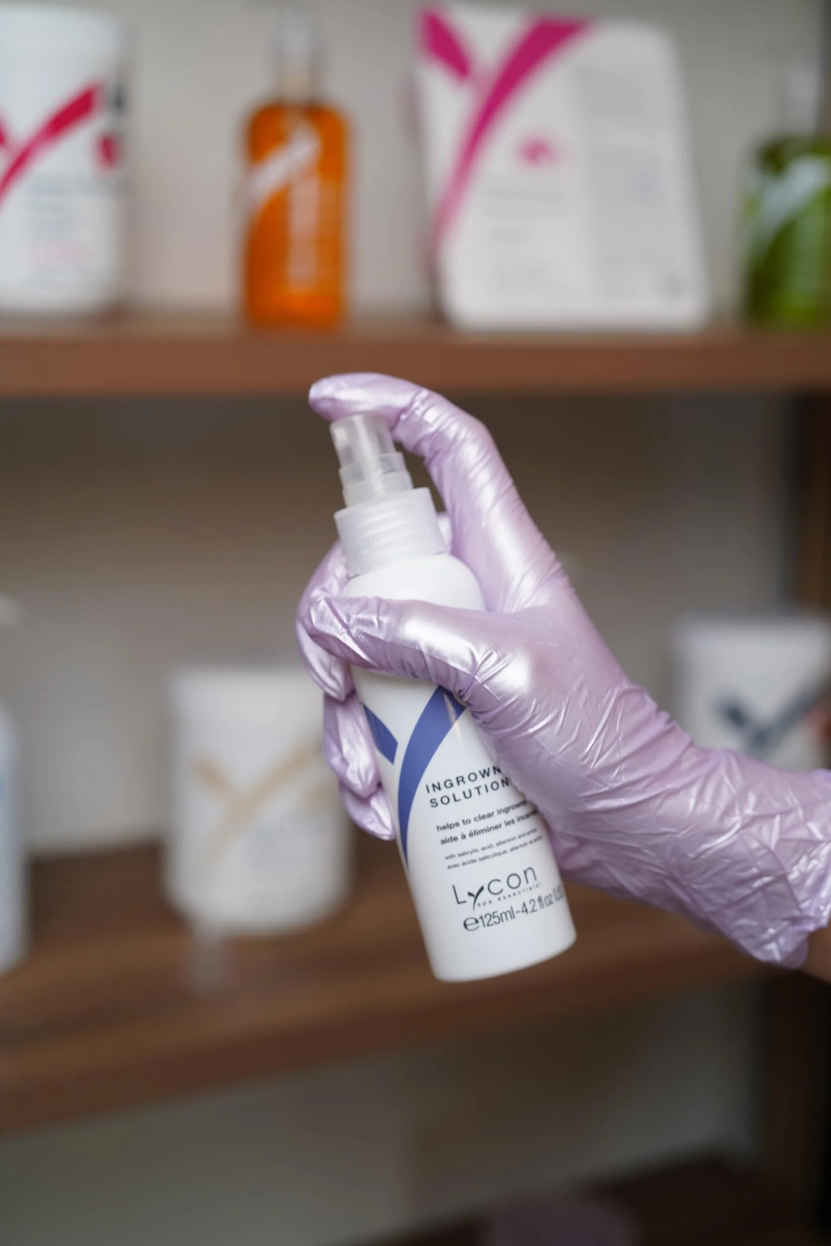 Lycon Ingrown-X-It Solution, lekki serum do wrastających włosów w sprayu, łagodzi po woskowaniu i goleniu, 120 ml