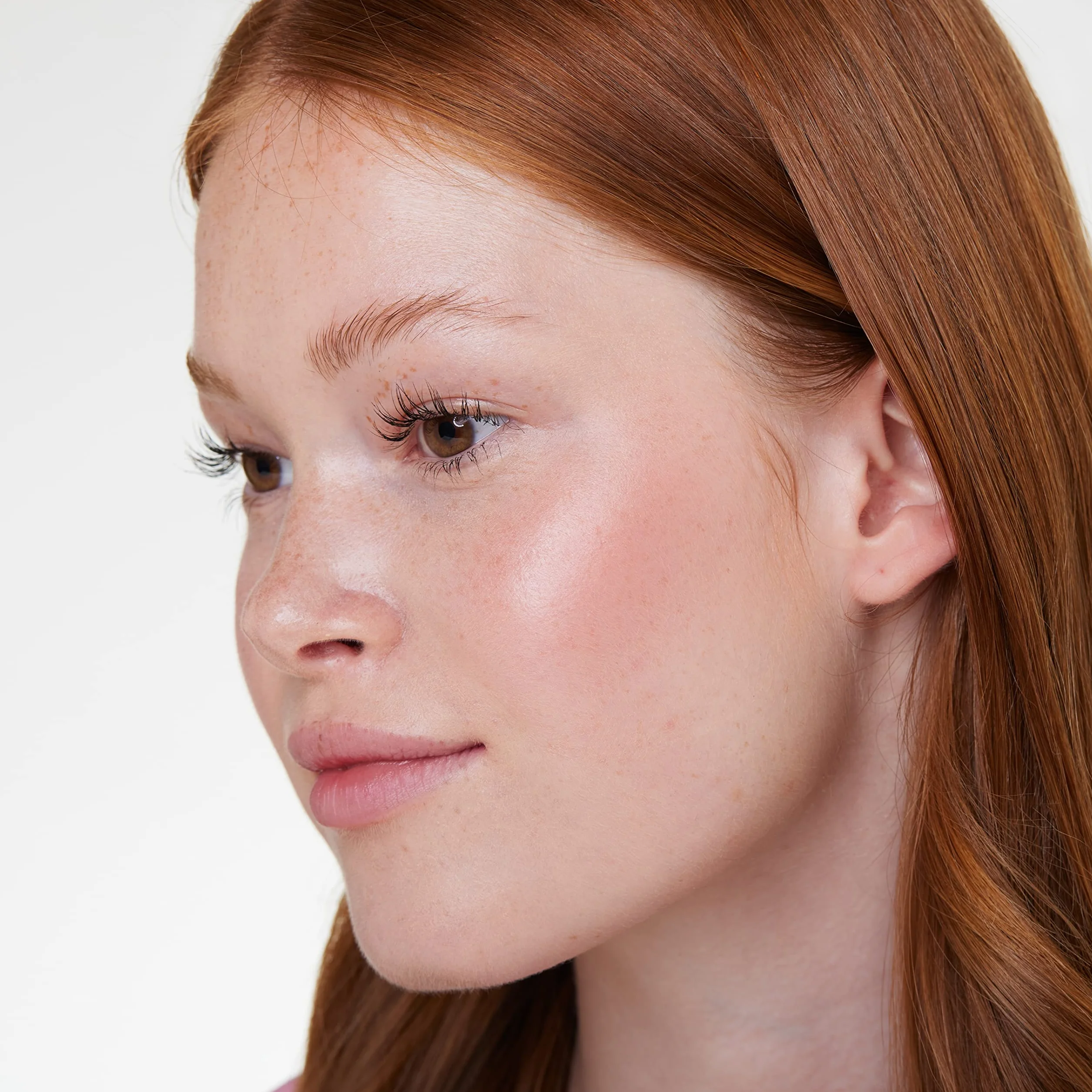 Essence Róż Baby got blush 5.5g naturalny zroszony