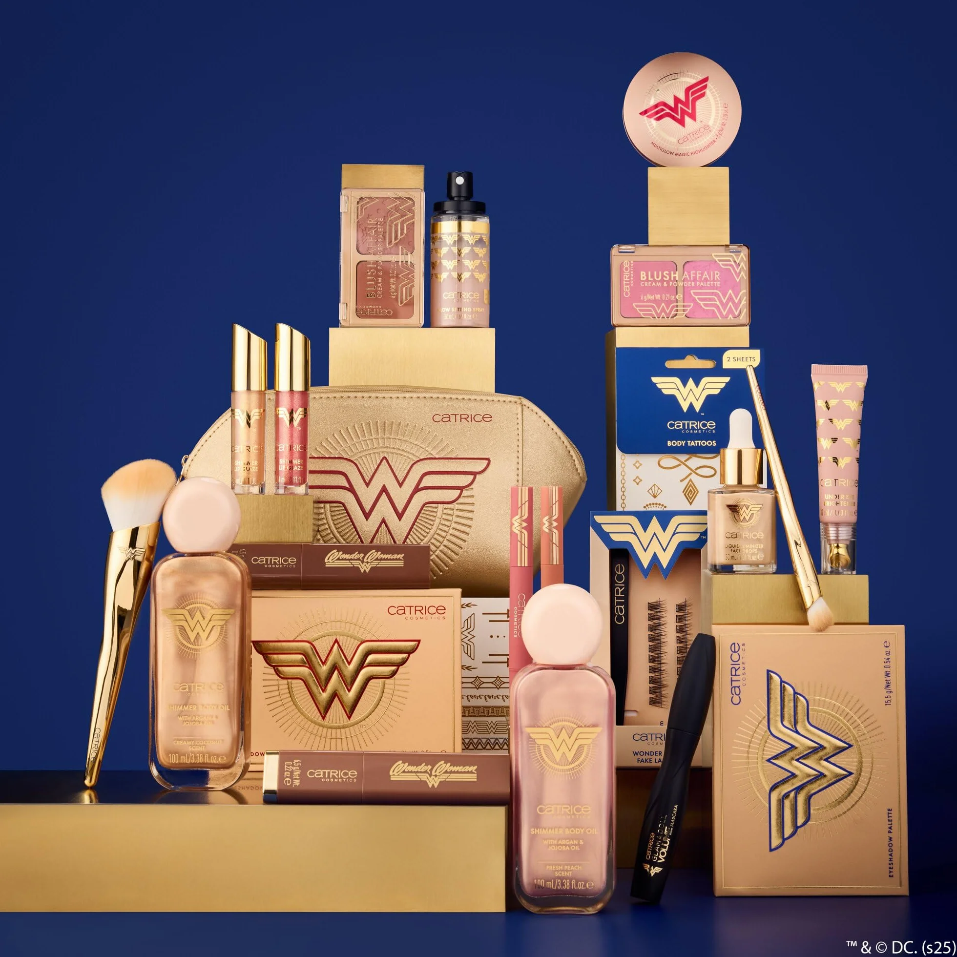 Catrice Rozświetlacz pod oczy Wonder Woman matowy 12ml