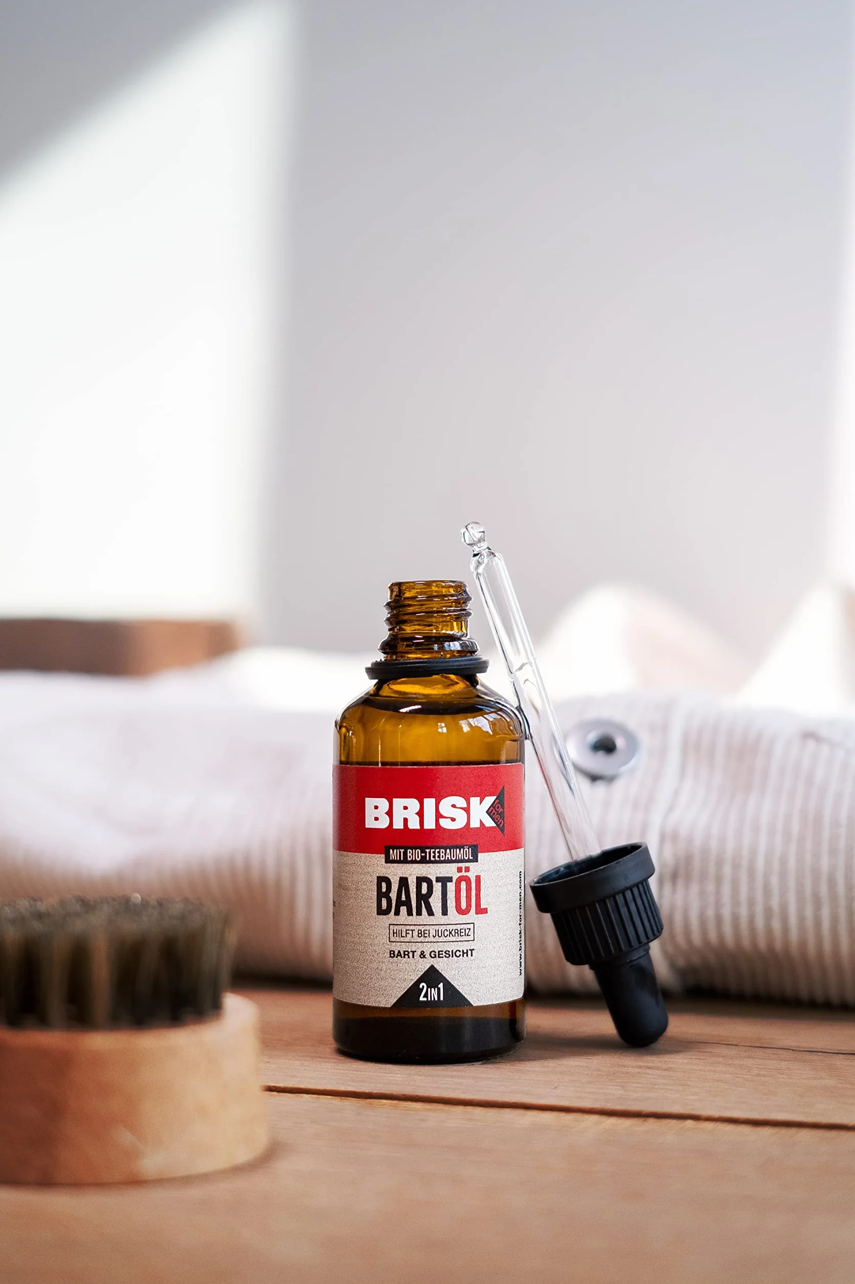 BRISK 2 w 1 olejek do brody dla mężczyzn, 50 ml, pielęgnacja brody z ekologicznym olejkiem z drzewa herbacianego, szybko się wchłania, do zadbanej skóry i miękkich włosów, nie natłuszcza, również do golenia, pielęgnacja twarzy dla mężczyzn