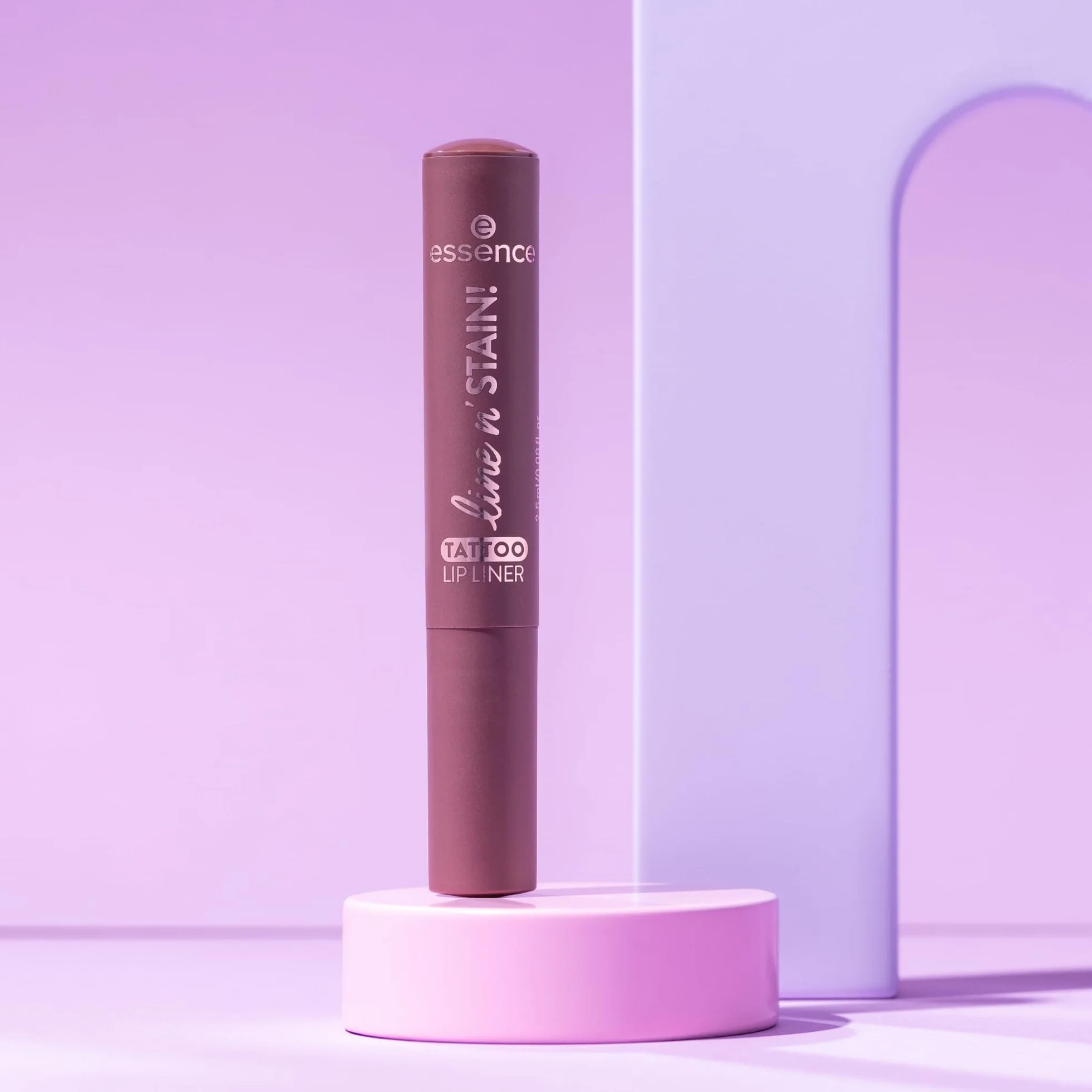 essence Konturówka do ust line n' STAIN! Konturówka do ust TATTOO, długotrwały, konturowanie, efekt koloryzujący, intensywny kolor (2.5ml)