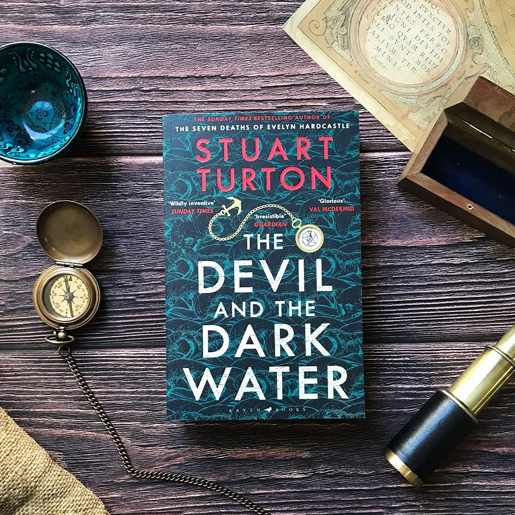 The Devil and the Dark Water: from the bestselling author of The Seven Deaths of Evelyn Hardcastle and The Last Murder at the End of the World