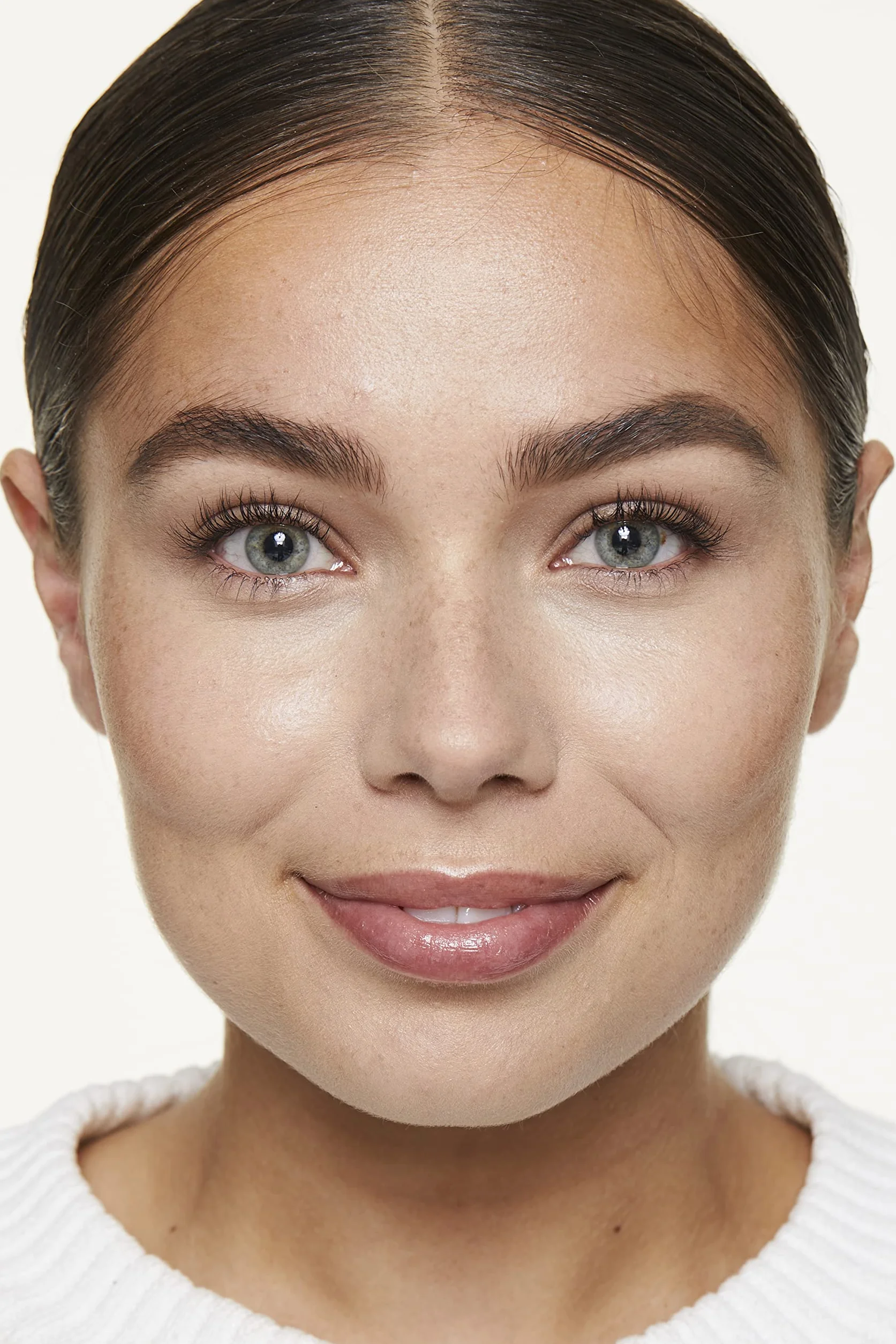 MAKEUP REVOLUTION Ultra Zestaw do rzeźbienia i konturowania, Fair C01, 11 g