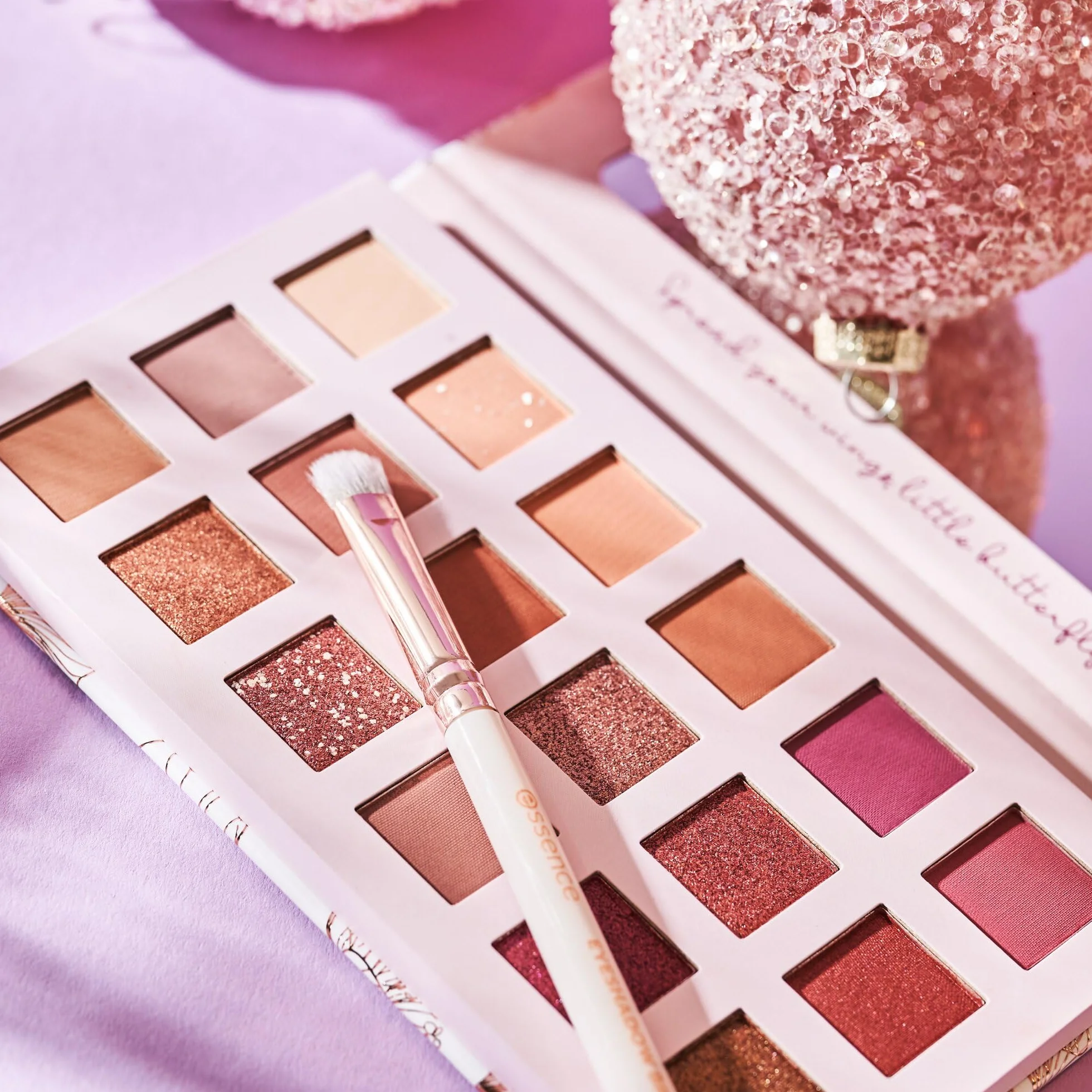 Essence EYESHADOW BRUSH, wegańska, 1 sztuka